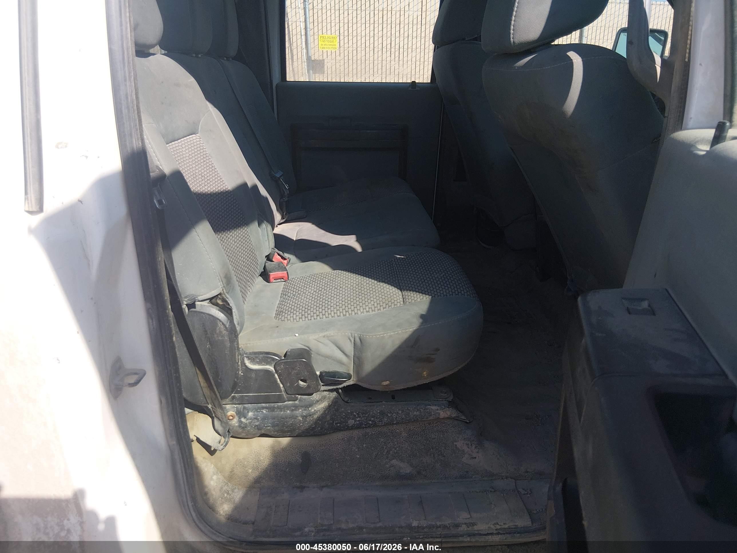 2011 Ford F-250 Xl Белый vin: 1FT7W2B60BEC69325