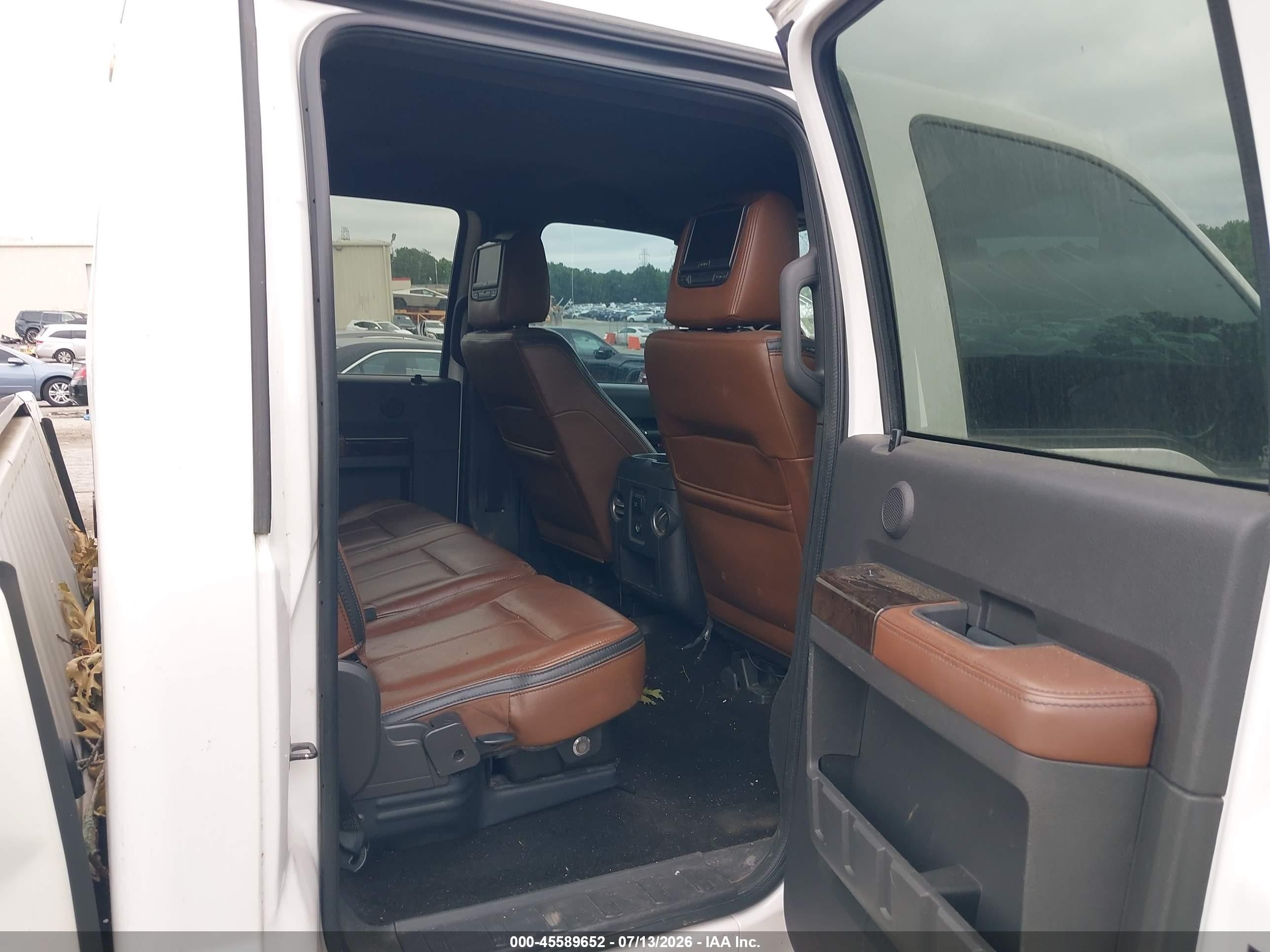 2014 Ford F-250 Lariat White vin: 1FT7W2B60EEA95793