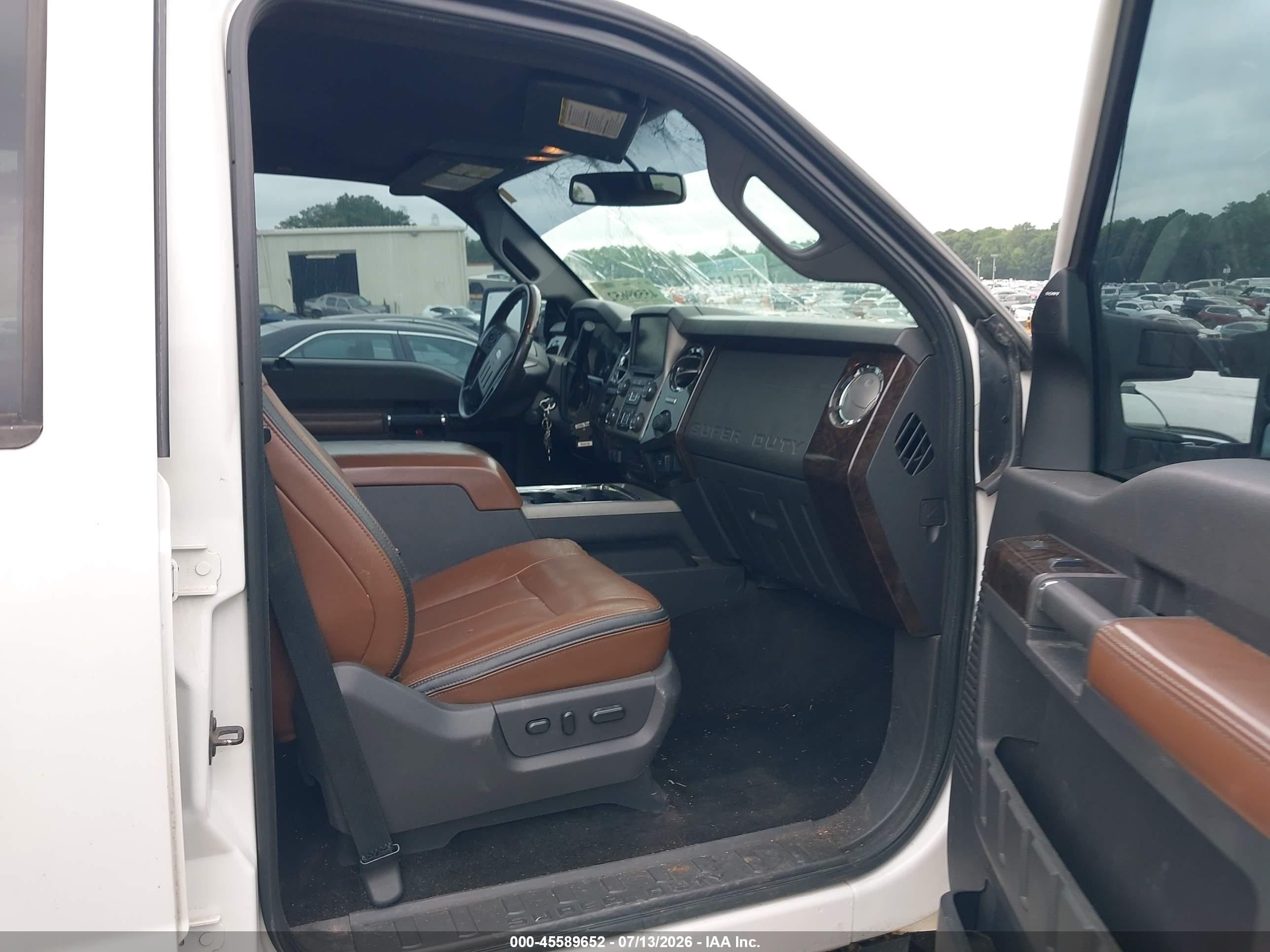 2014 Ford F-250 Lariat White vin: 1FT7W2B60EEA95793