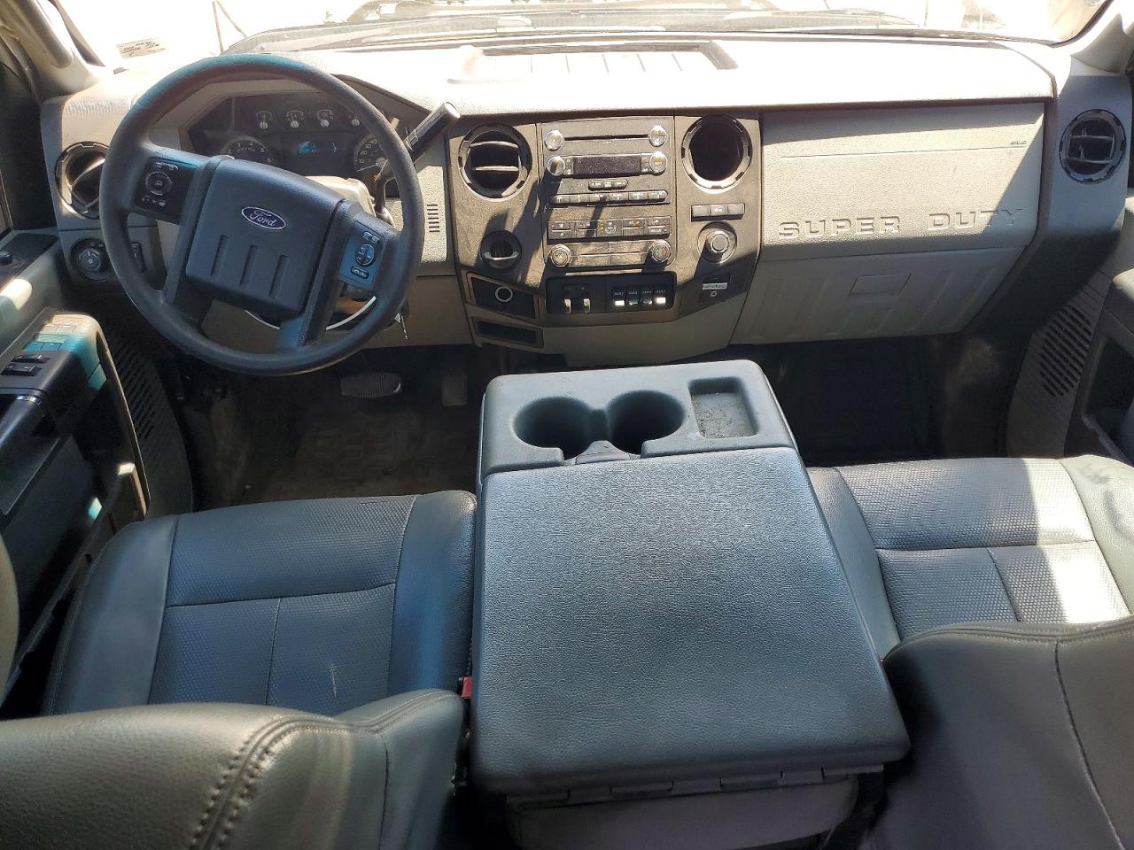 2015 Ford F250 Super Duty White vin: 1FT7W2B60FEC57181