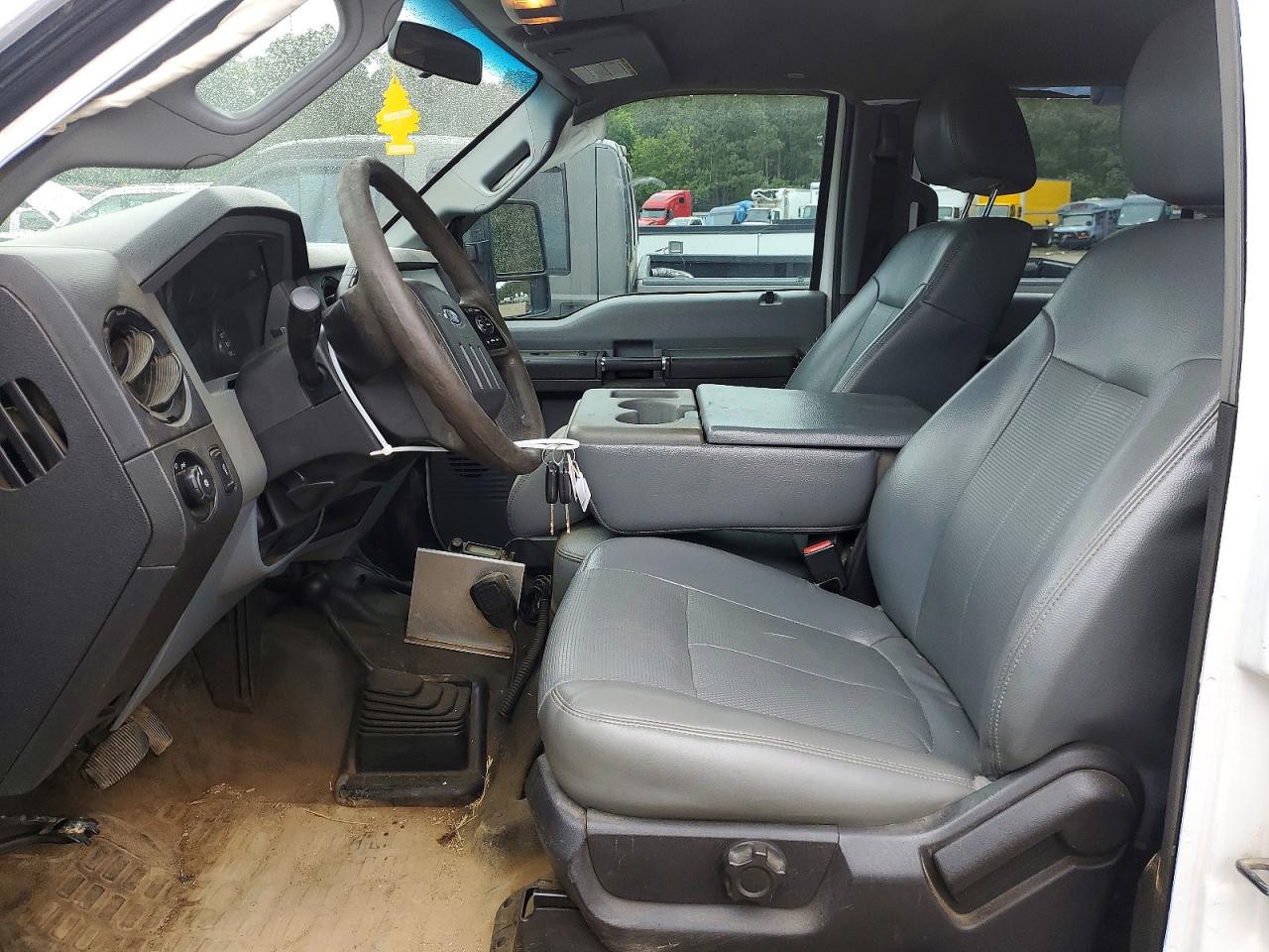 2015 Ford F250 Super Duty White vin: 1FT7W2B60FEC57181