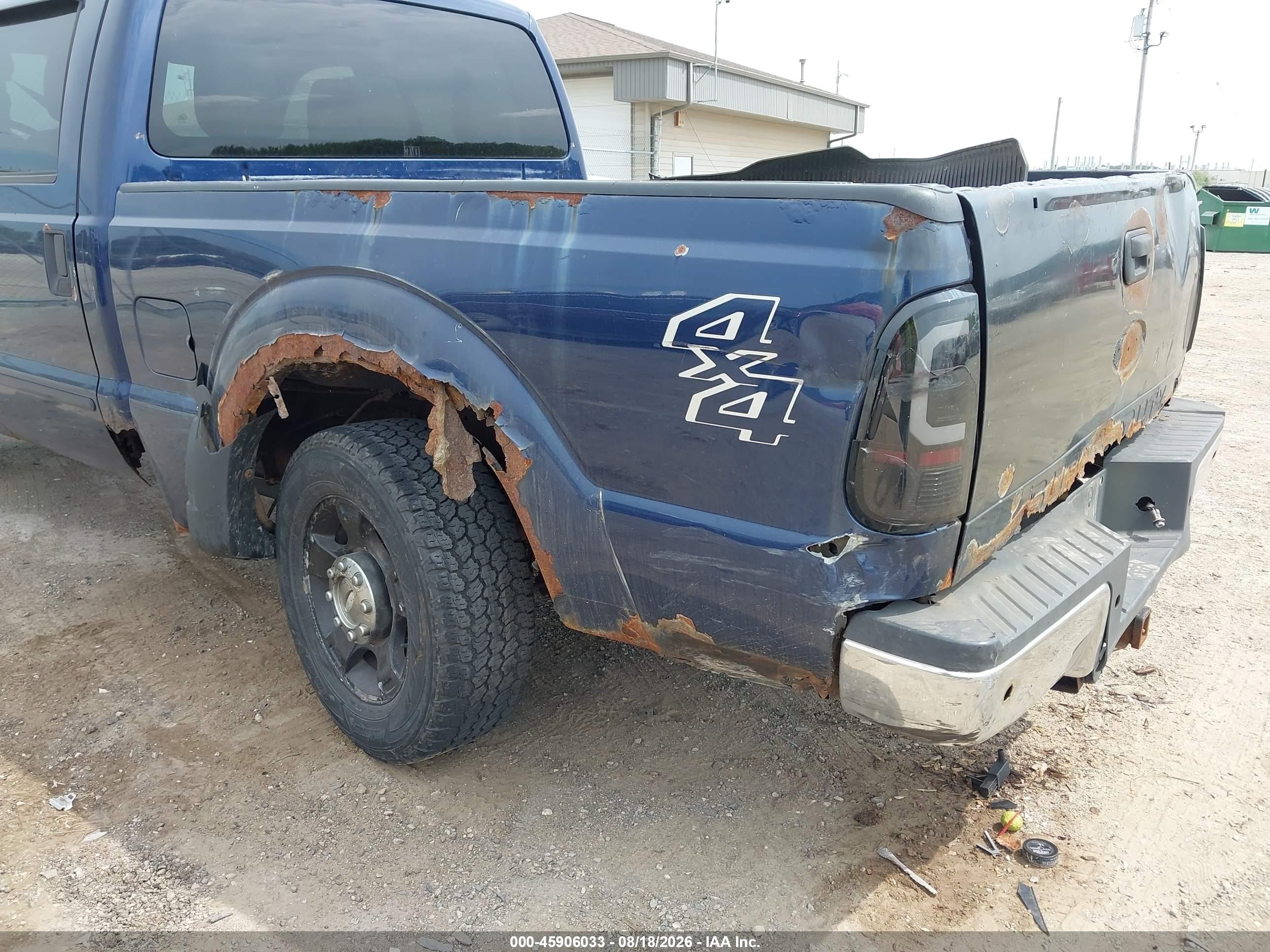 2011 Ford F-250 Xlt Синий vin: 1FT7W2B61BEA15574