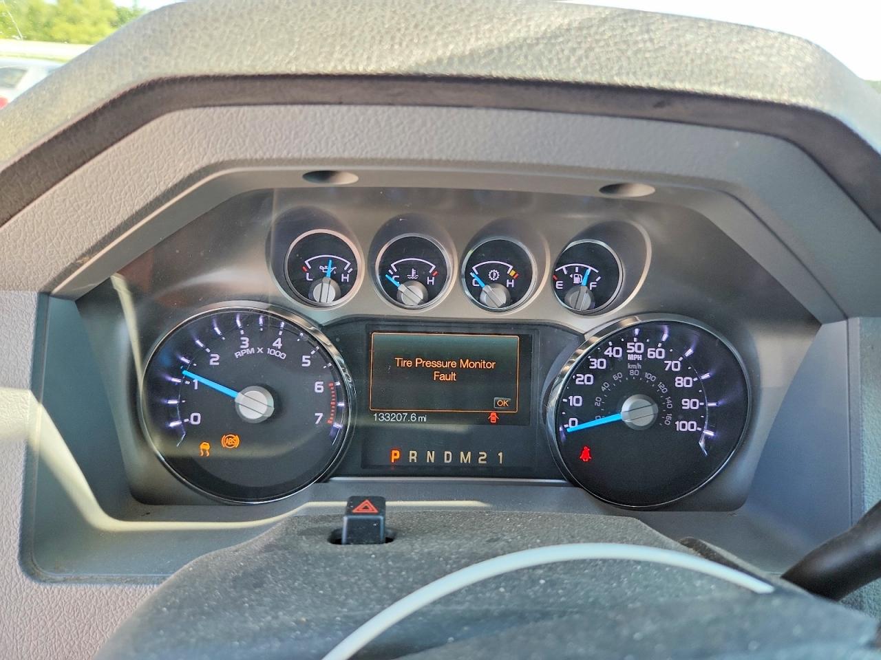 2011 Ford F250 Super Duty Зеленый vin: 1FT7W2B61BEC91687