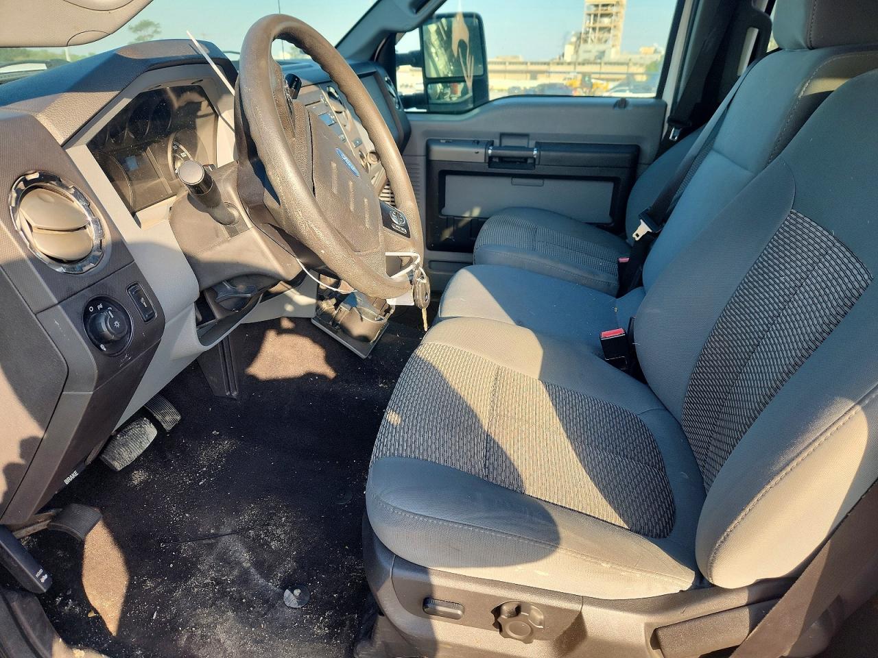 2012 Ford F250 Super Duty White vin: 1FT7W2B61CEA34787
