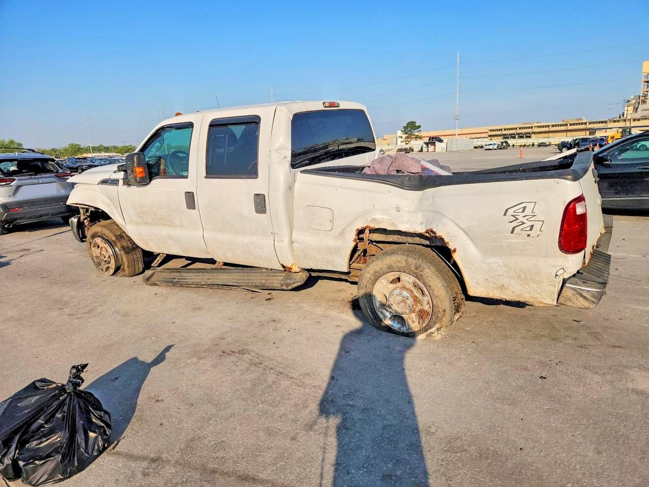 2012 Ford F250 Super Duty White vin: 1FT7W2B61CEA34787
