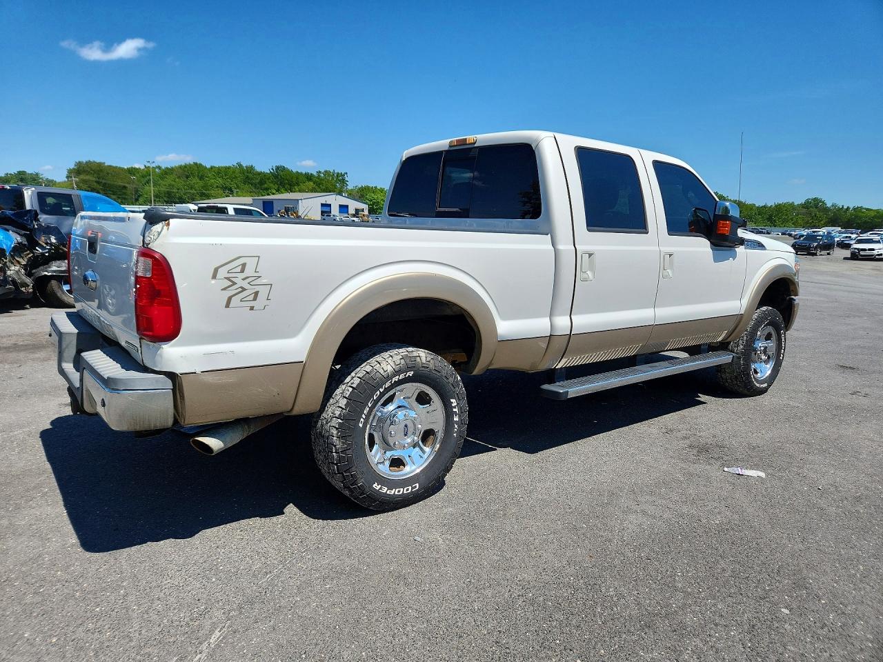 2014 Ford F250 Super Duty White vin: 1FT7W2B61EEB04792