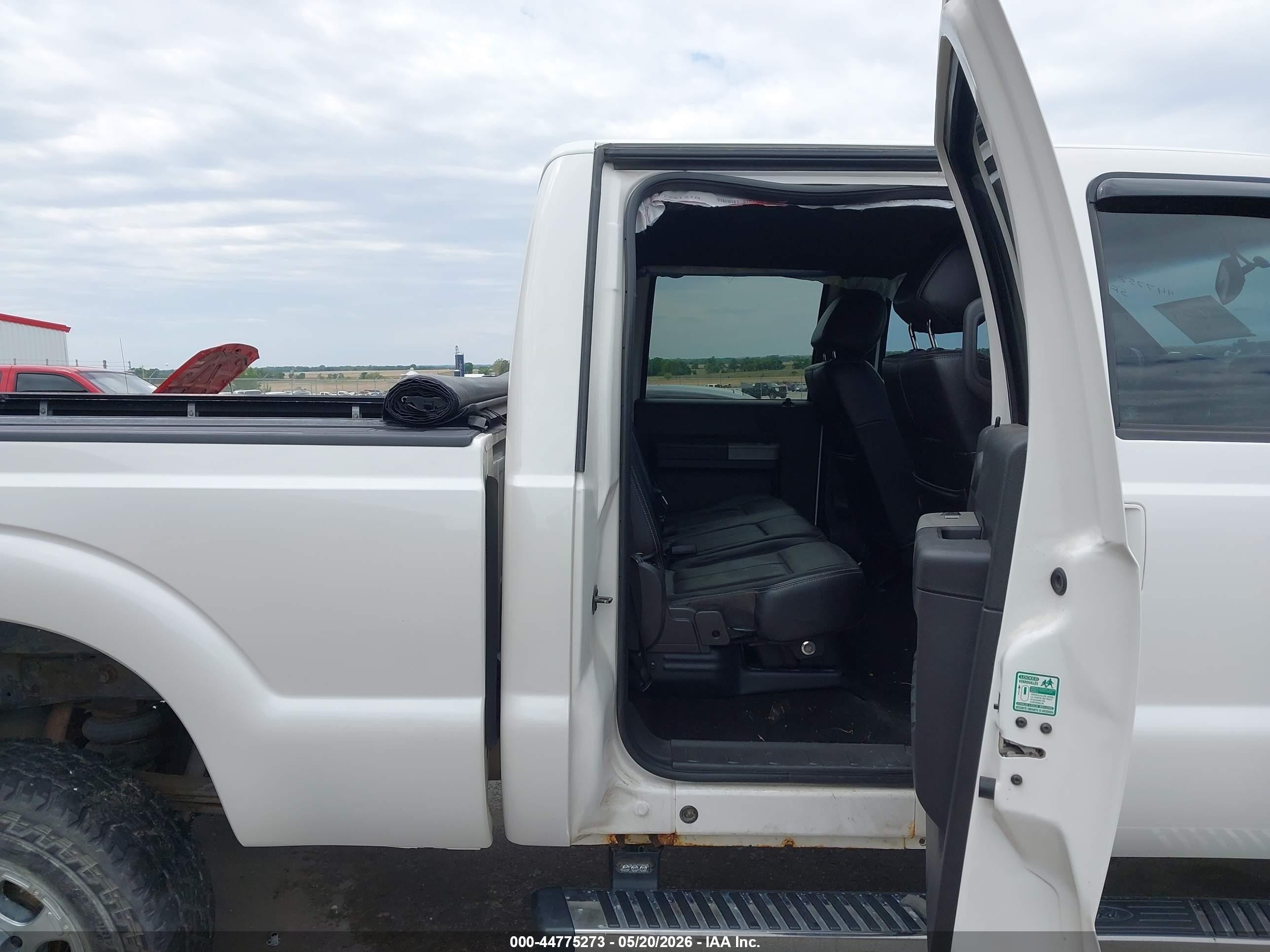 2013 Ford F-250 Lariat White vin: 1FT7W2B62DEB48850
