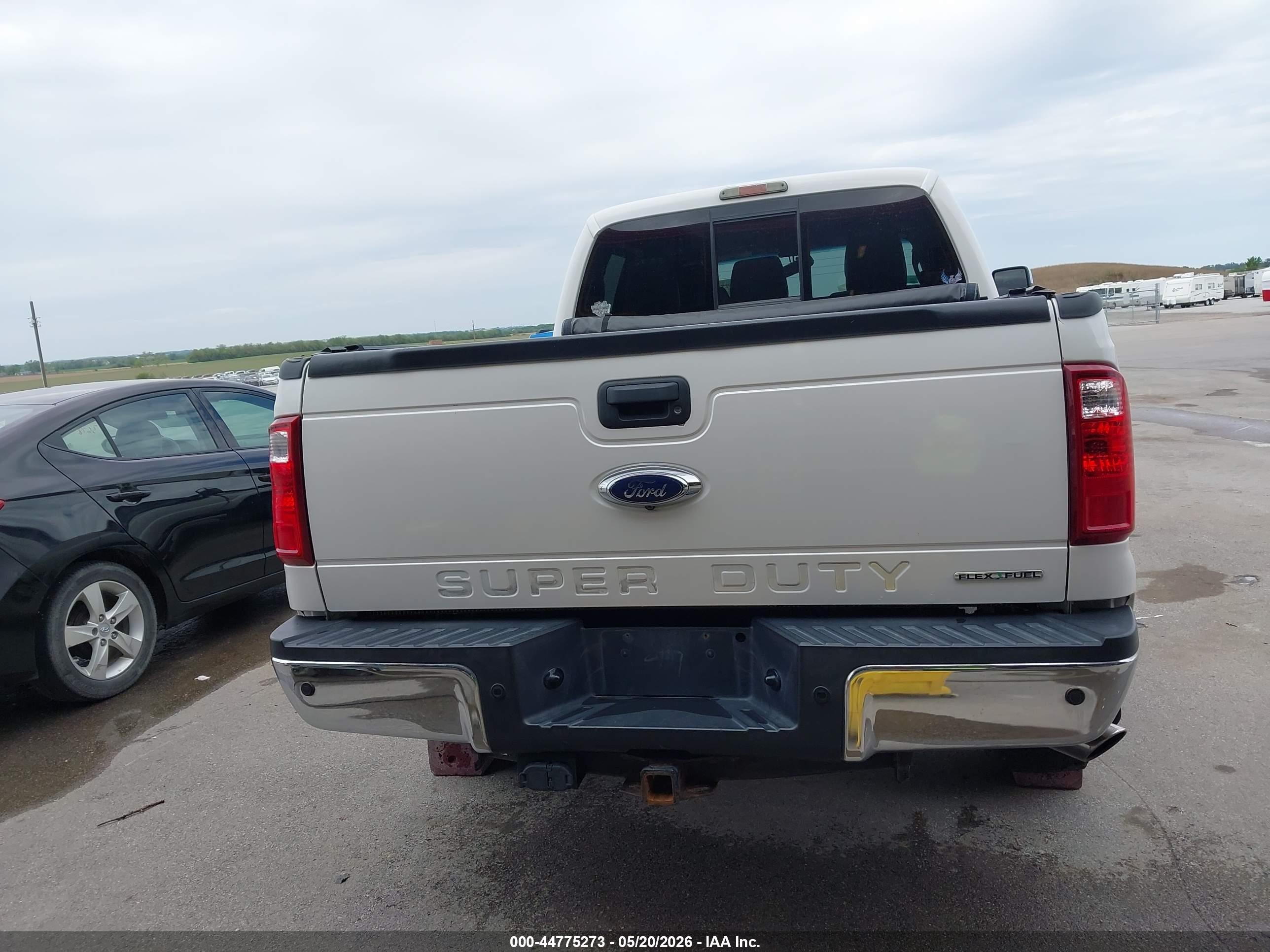 2013 Ford F-250 Lariat White vin: 1FT7W2B62DEB48850