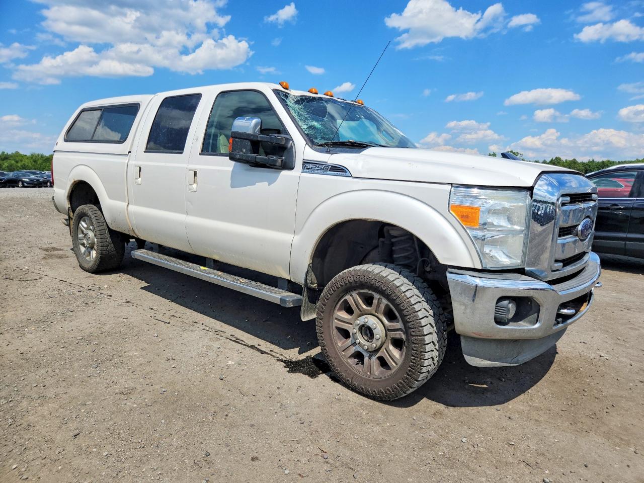 2015 Ford F250 Super Duty White vin: 1FT7W2B62FEA30686