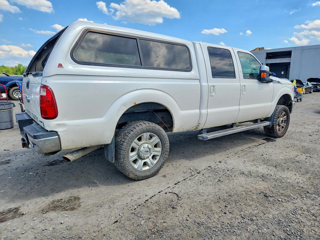 2015 Ford F250 Super Duty White vin: 1FT7W2B62FEA30686