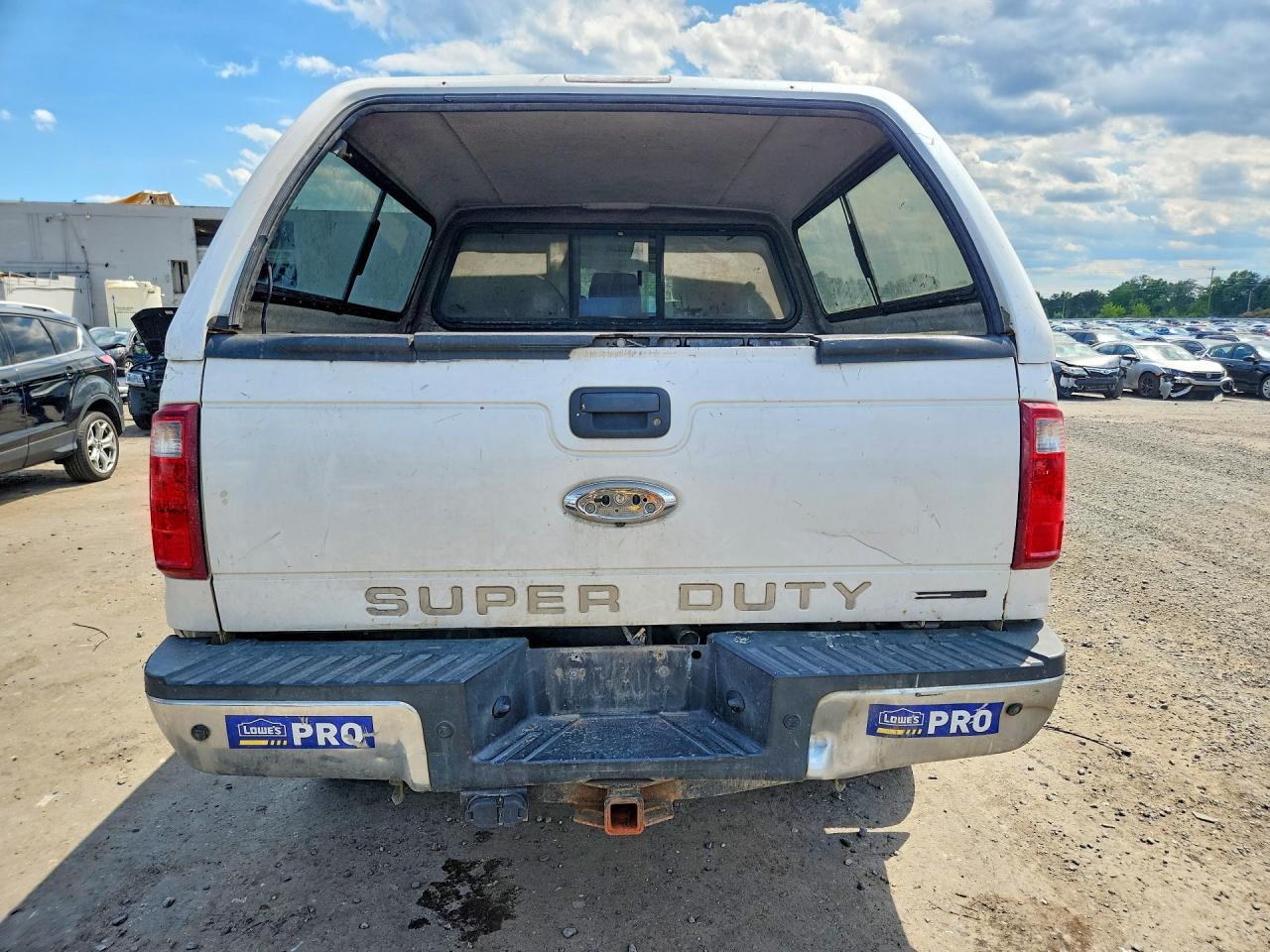 2015 Ford F250 Super Duty White vin: 1FT7W2B62FEA30686