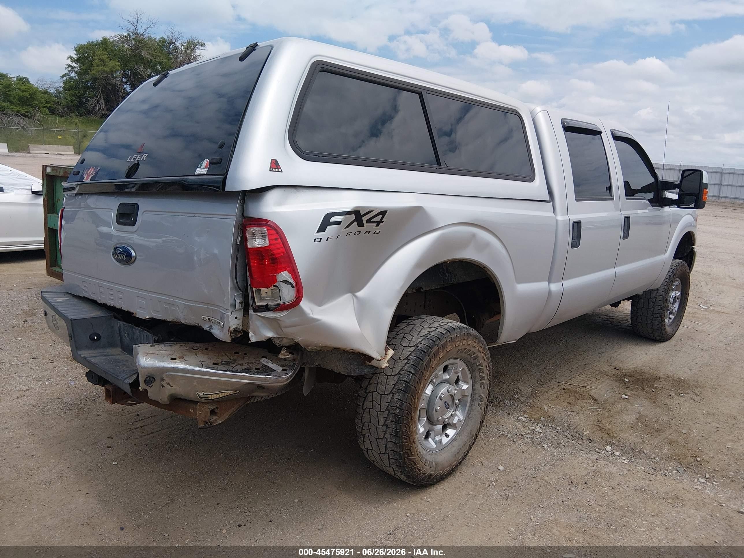 2015 Ford F-250 Xlt Серебряный vin: 1FT7W2B62FEB92379