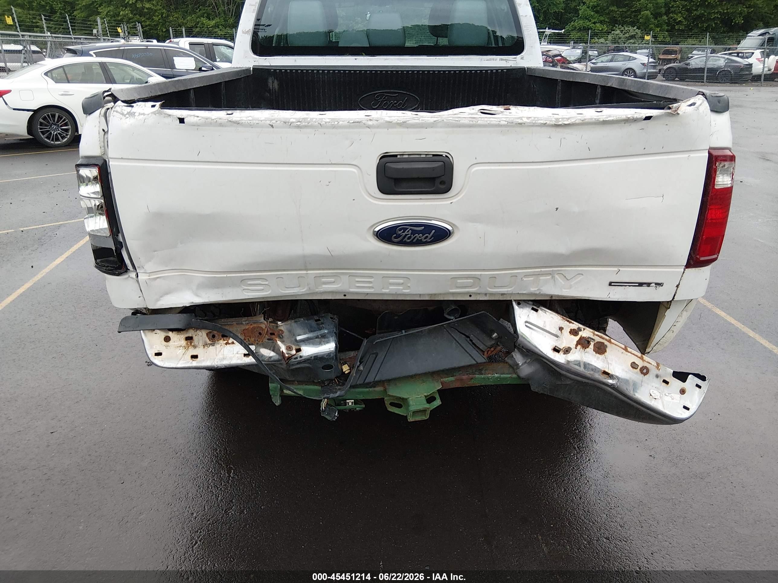 2015 Ford F-250 Lariat/xl/xlt White vin: 1FT7W2B62FEC94765