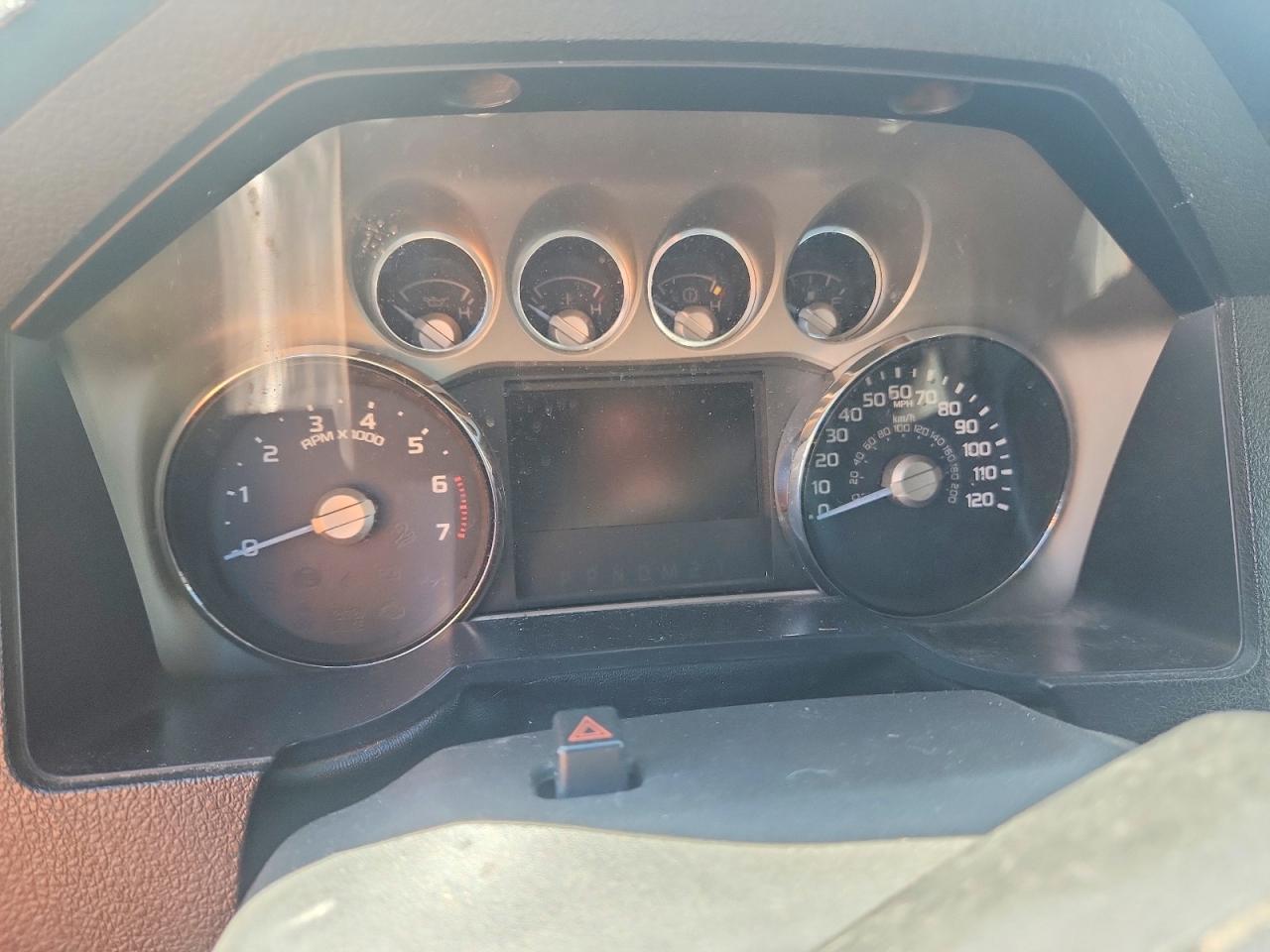 2011 Ford F250 Super Duty White vin: 1FT7W2B63BEB01386