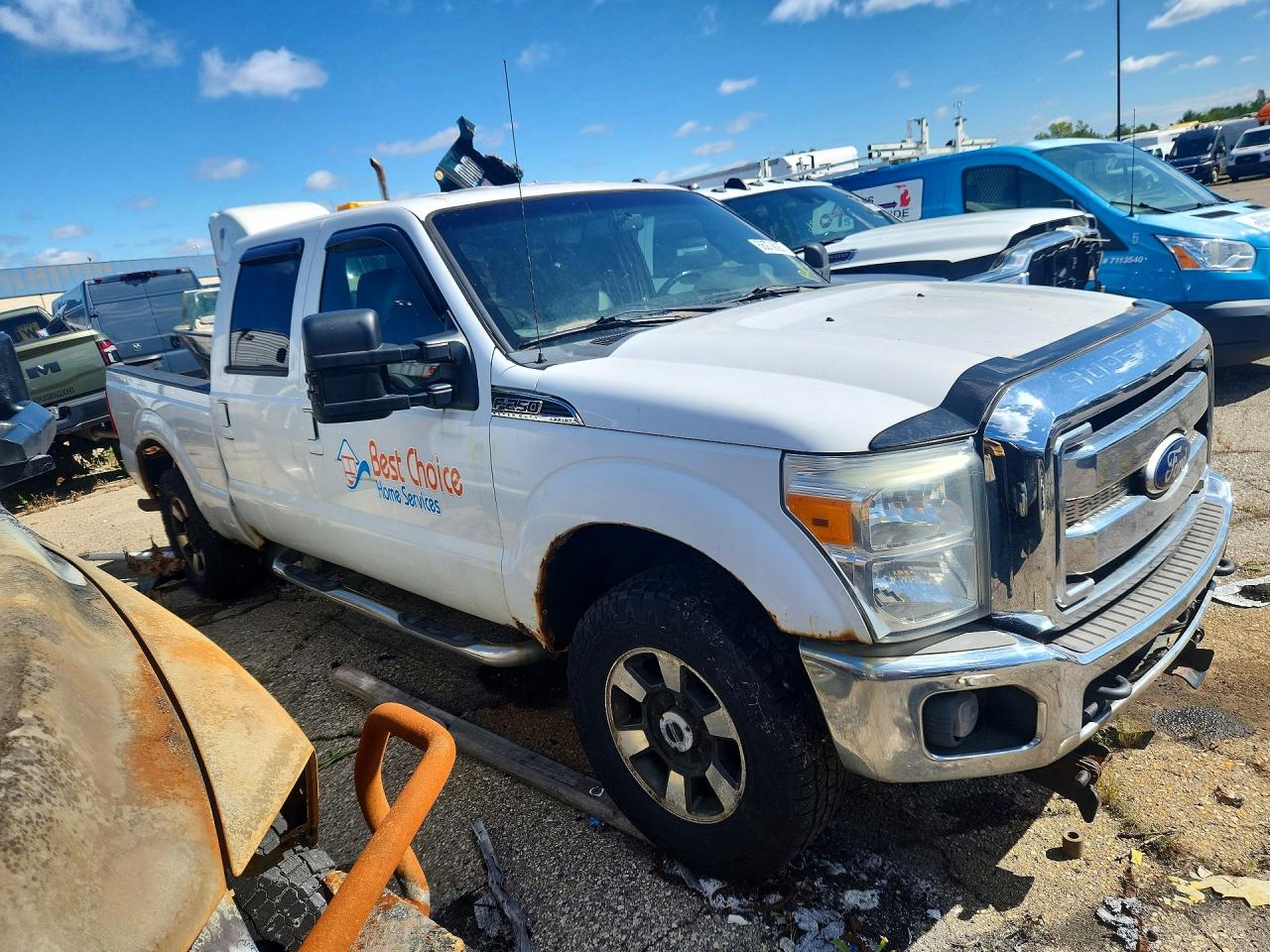 2011 Ford F250 Super Duty White vin: 1FT7W2B63BEB01386