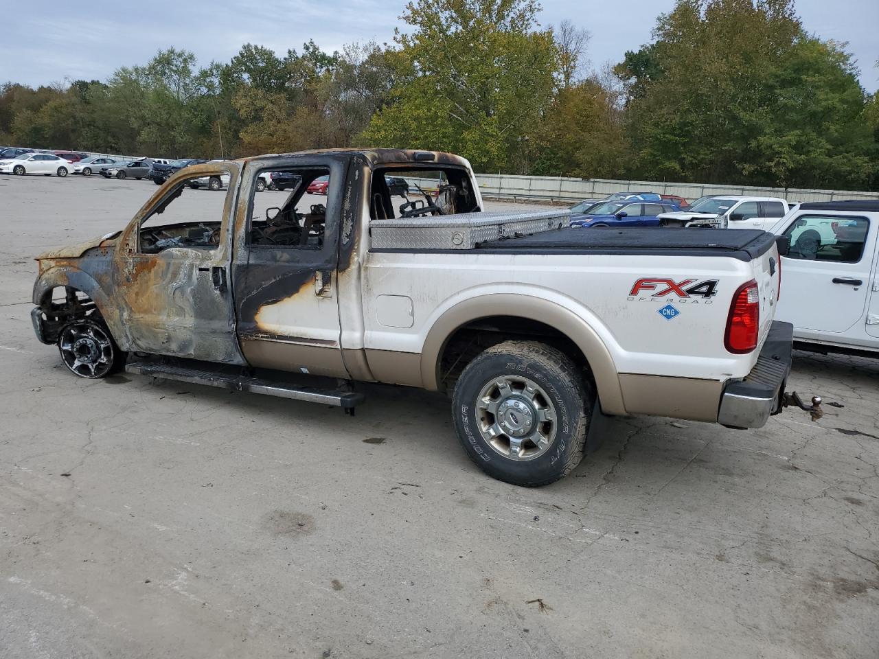 2012 Ford F250 Super Duty White vin: 1FT7W2B63CEB49004