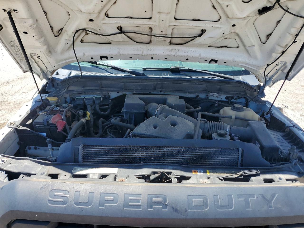 2012 Ford F250 Super Duty Белый vin: 1FT7W2B63CEC08519