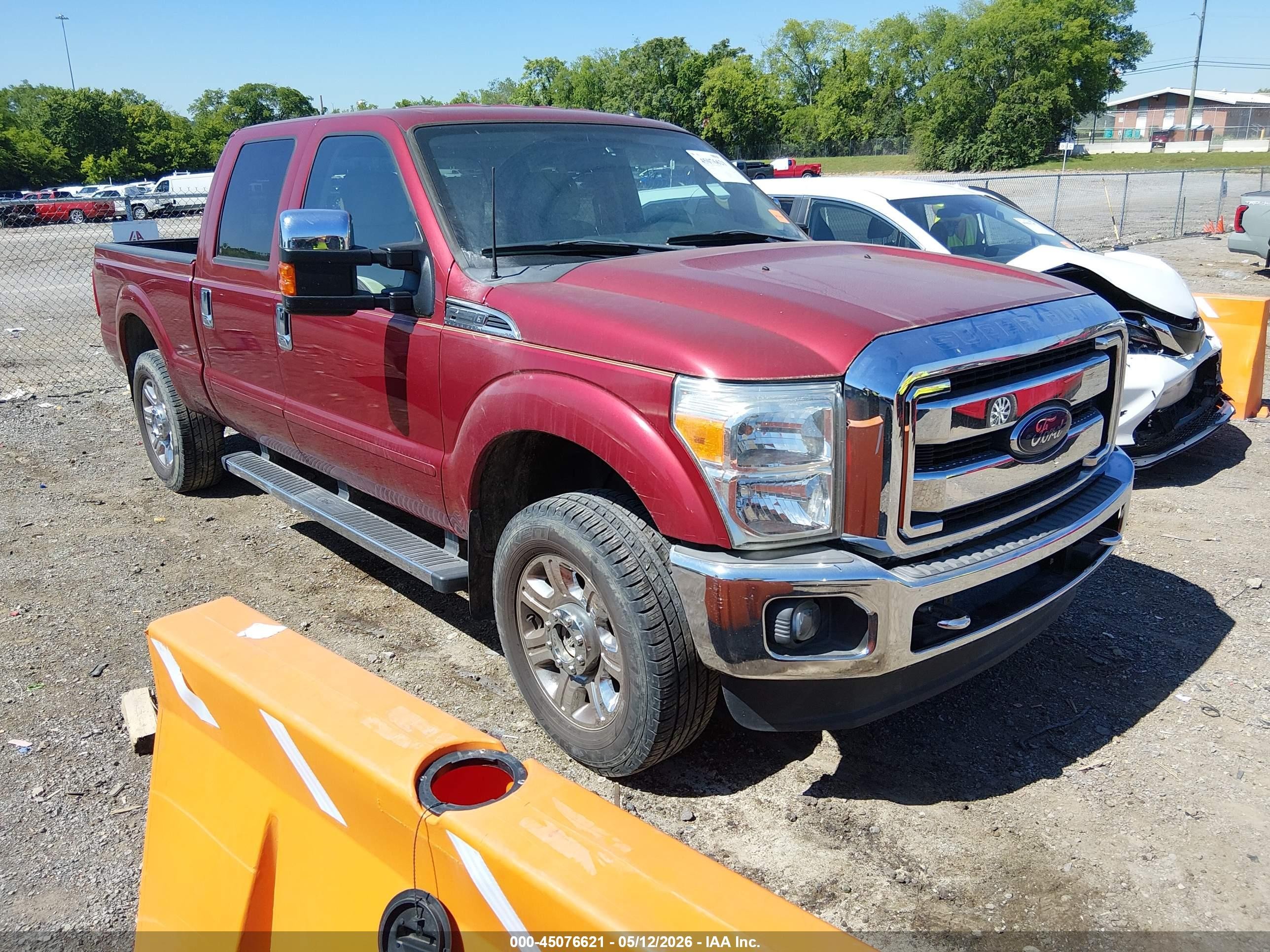 2015 Ford F-250 Xlt Burgundy vin: 1FT7W2B63FEA50347
