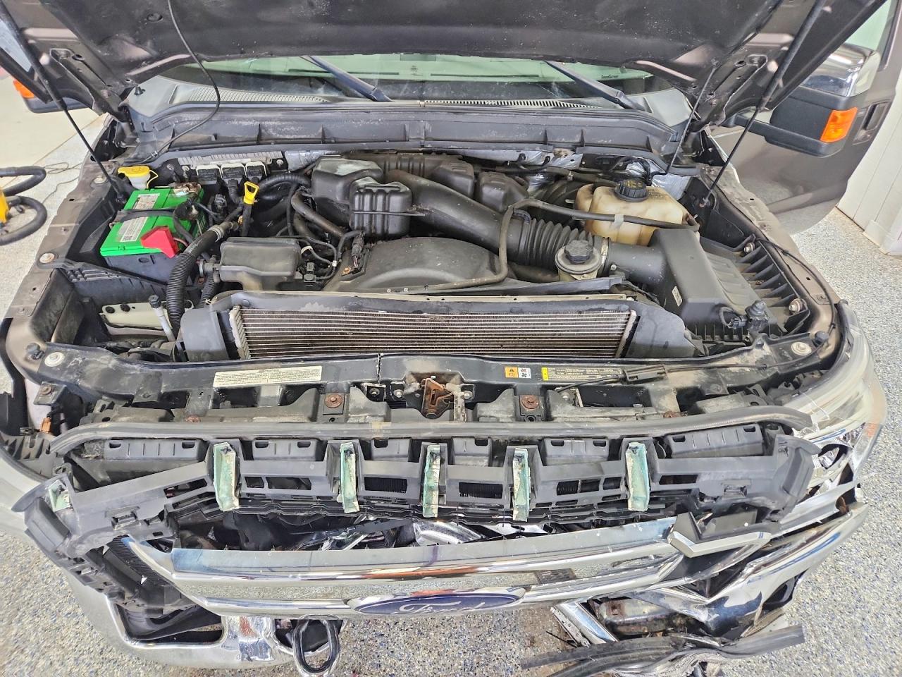 2015 Ford F250 Super Duty Желто-коричневый vin: 1FT7W2B63FEA56603