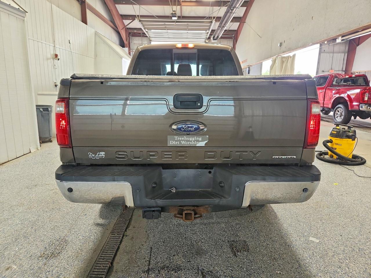 2015 Ford F250 Super Duty Желто-коричневый vin: 1FT7W2B63FEA56603