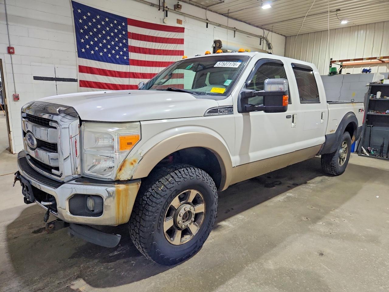 2011 Ford F250 Super Duty White vin: 1FT7W2B64BEA33471