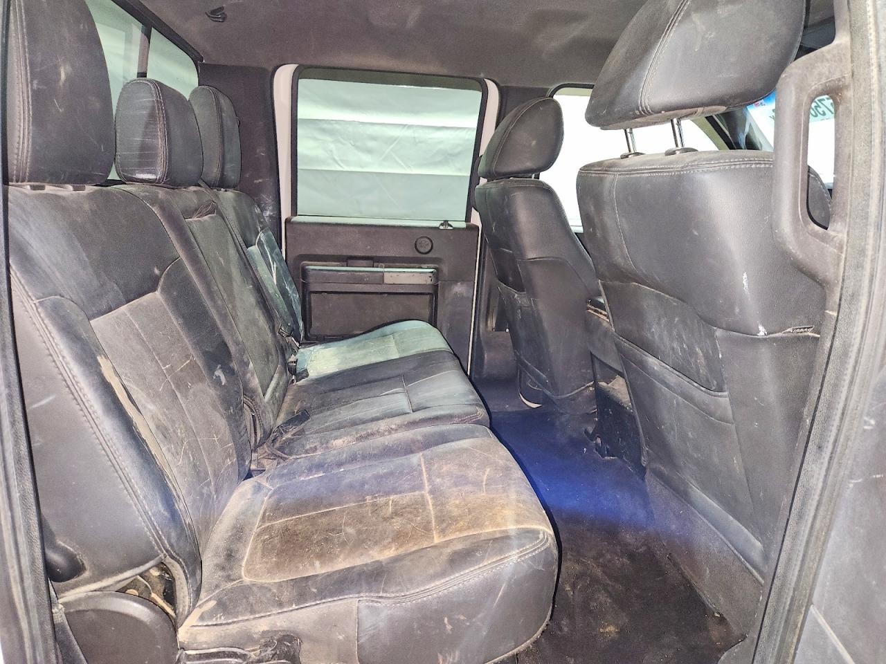 2011 Ford F250 Super Duty White vin: 1FT7W2B64BEA33471