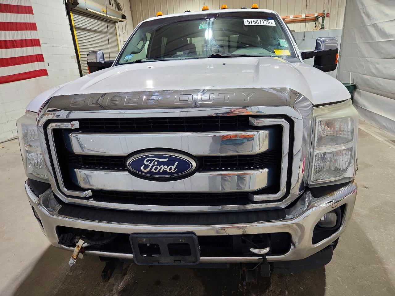2011 Ford F250 Super Duty White vin: 1FT7W2B64BEA33471