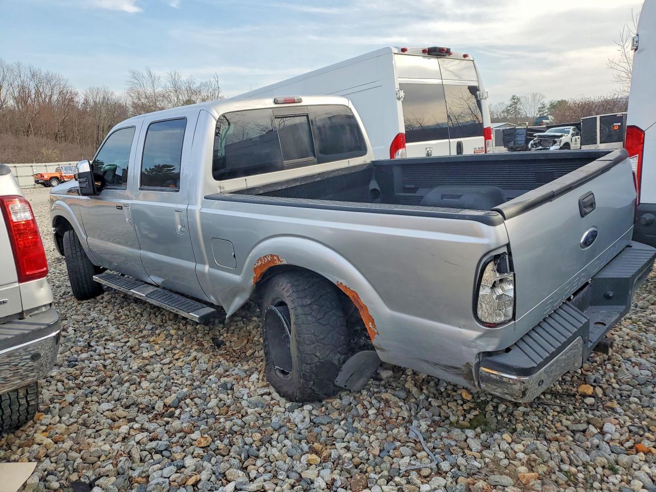 2011 Ford F250 Silver vin: 1FT7W2B64BEB44215