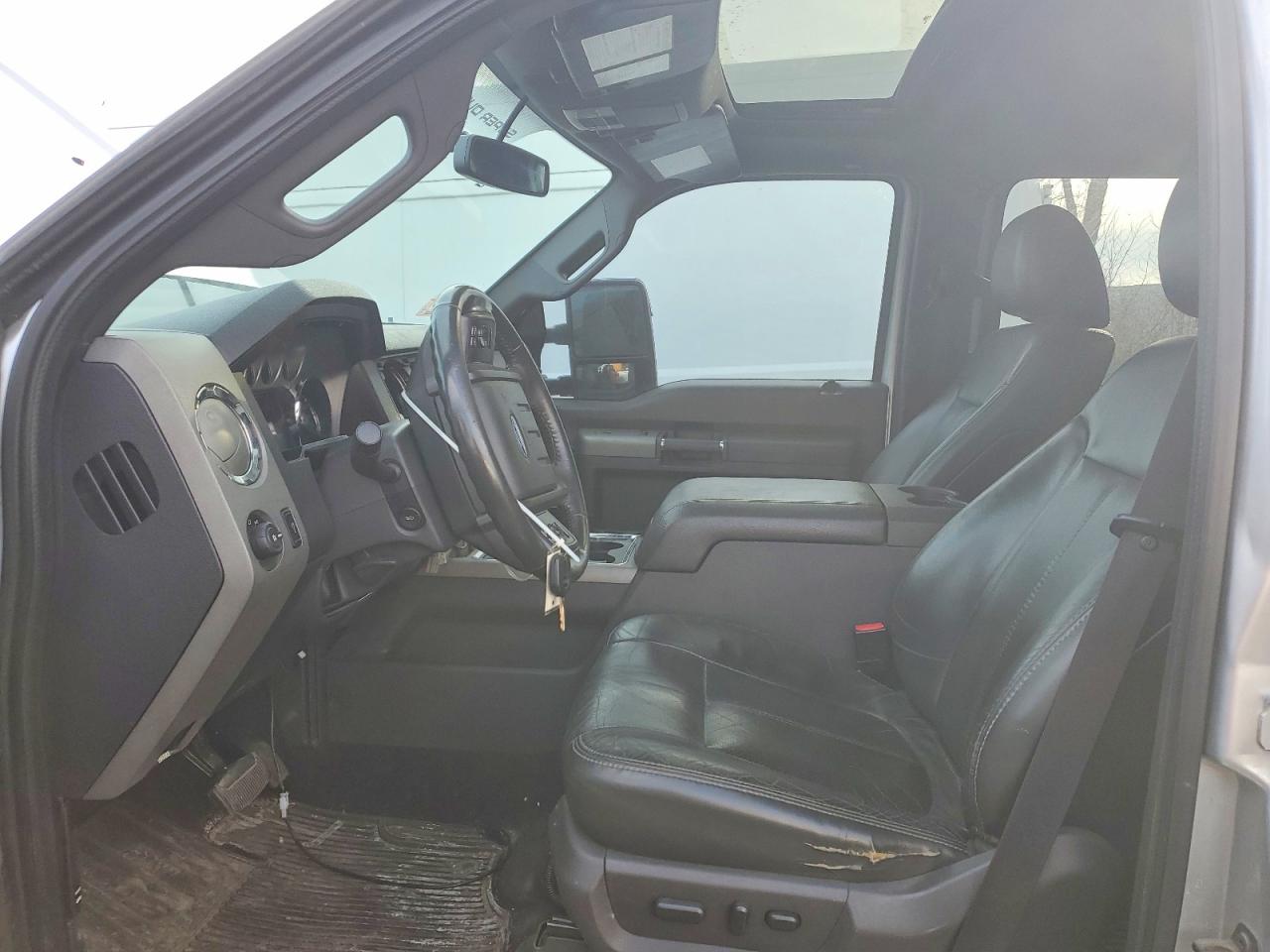 2011 Ford F250 Silver vin: 1FT7W2B64BEB44215