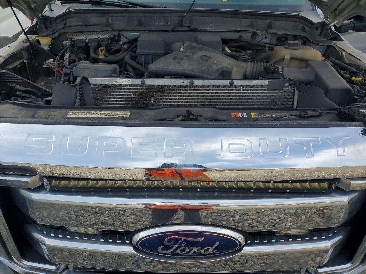 2011 Ford F250 Silver vin: 1FT7W2B64BEB44215