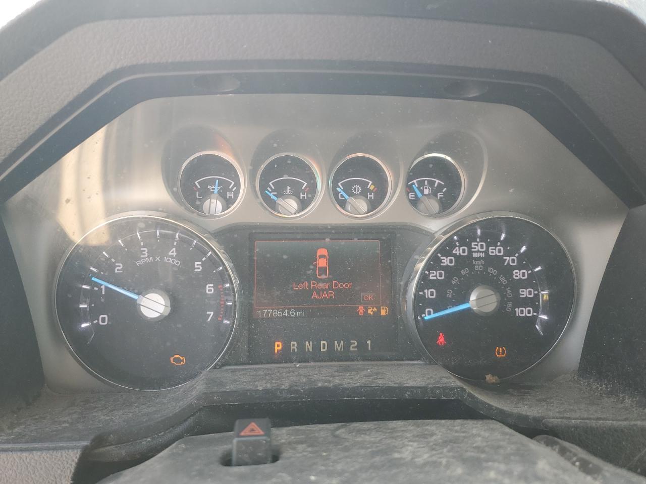 2011 Ford F250 Super Duty Blue vin: 1FT7W2B64BED02925 Damage: Warning Light - Engine, On, Unacceptable