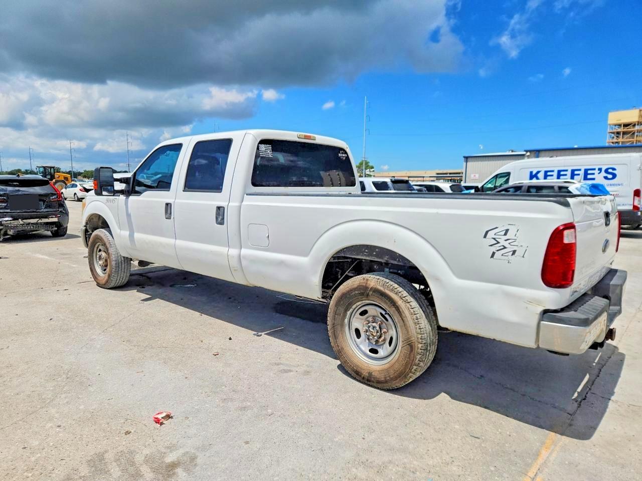 2013 Ford F250 Super Duty White vin: 1FT7W2B64DEB45030