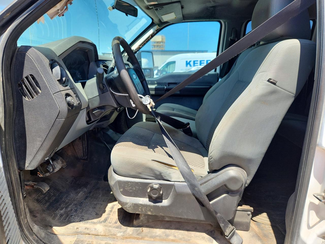 2013 Ford F250 Super Duty White vin: 1FT7W2B64DEB45030