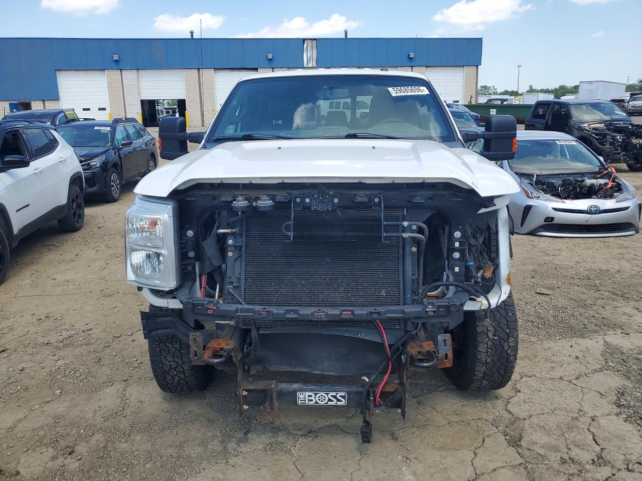 2015 Ford F250 Super Duty White vin: 1FT7W2B64FEA09256