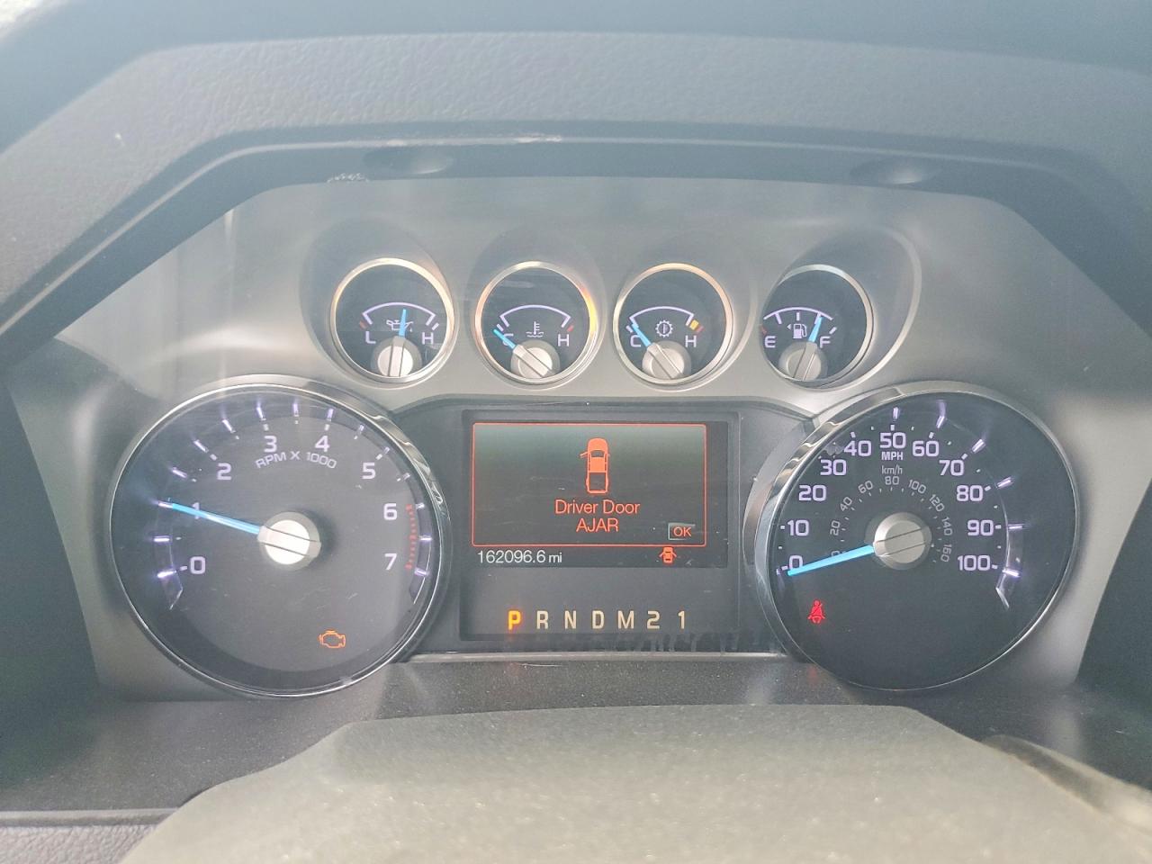 2015 Ford F250 Super Duty White vin: 1FT7W2B64FEA09256