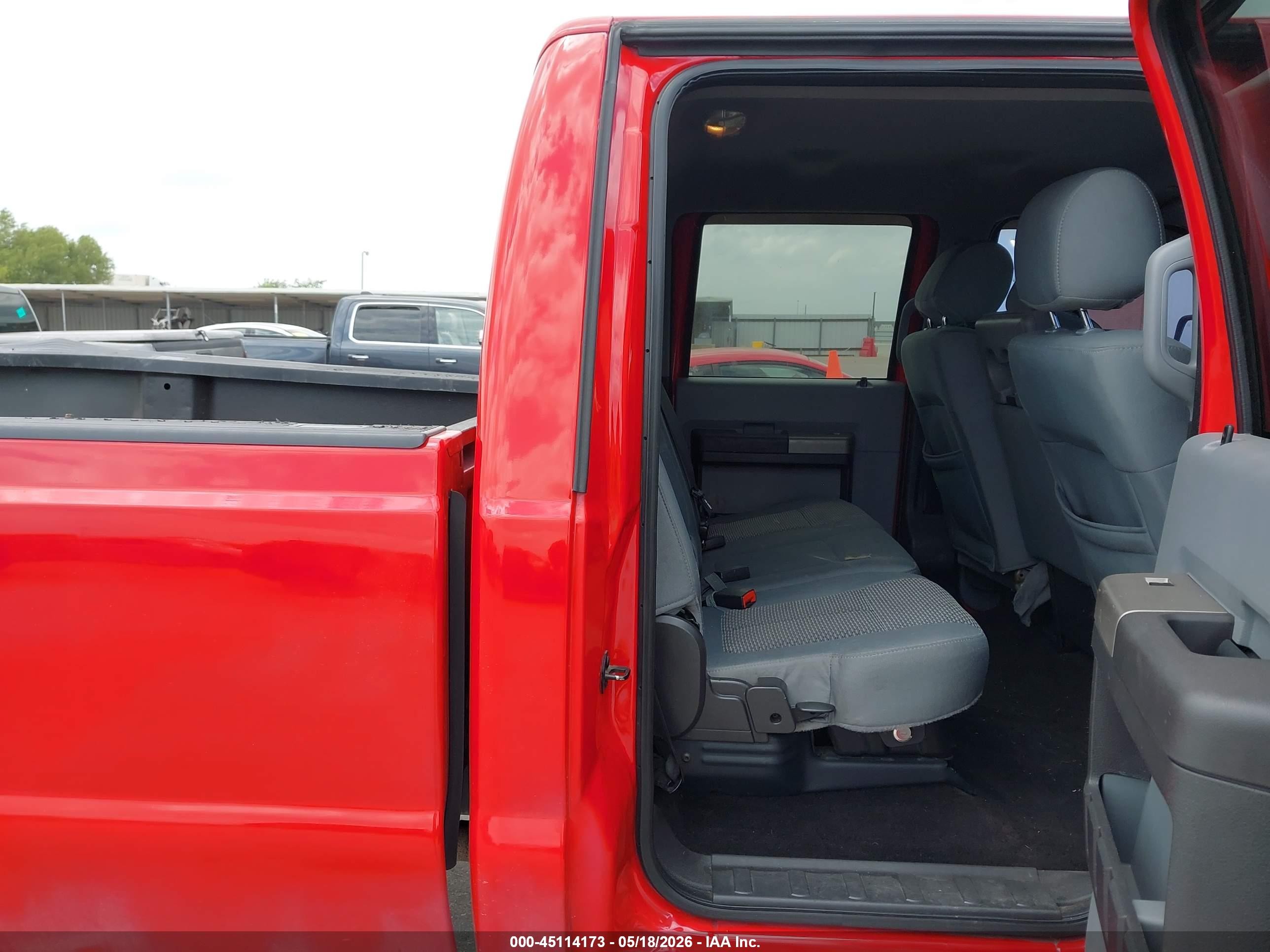 2015 Ford F-250 Xlt Red vin: 1FT7W2B64FEC49486