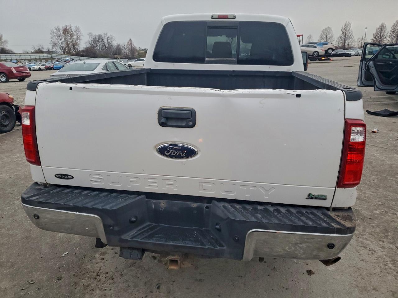 2011 Ford F250 Super Duty White vin: 1FT7W2B65BEA35889