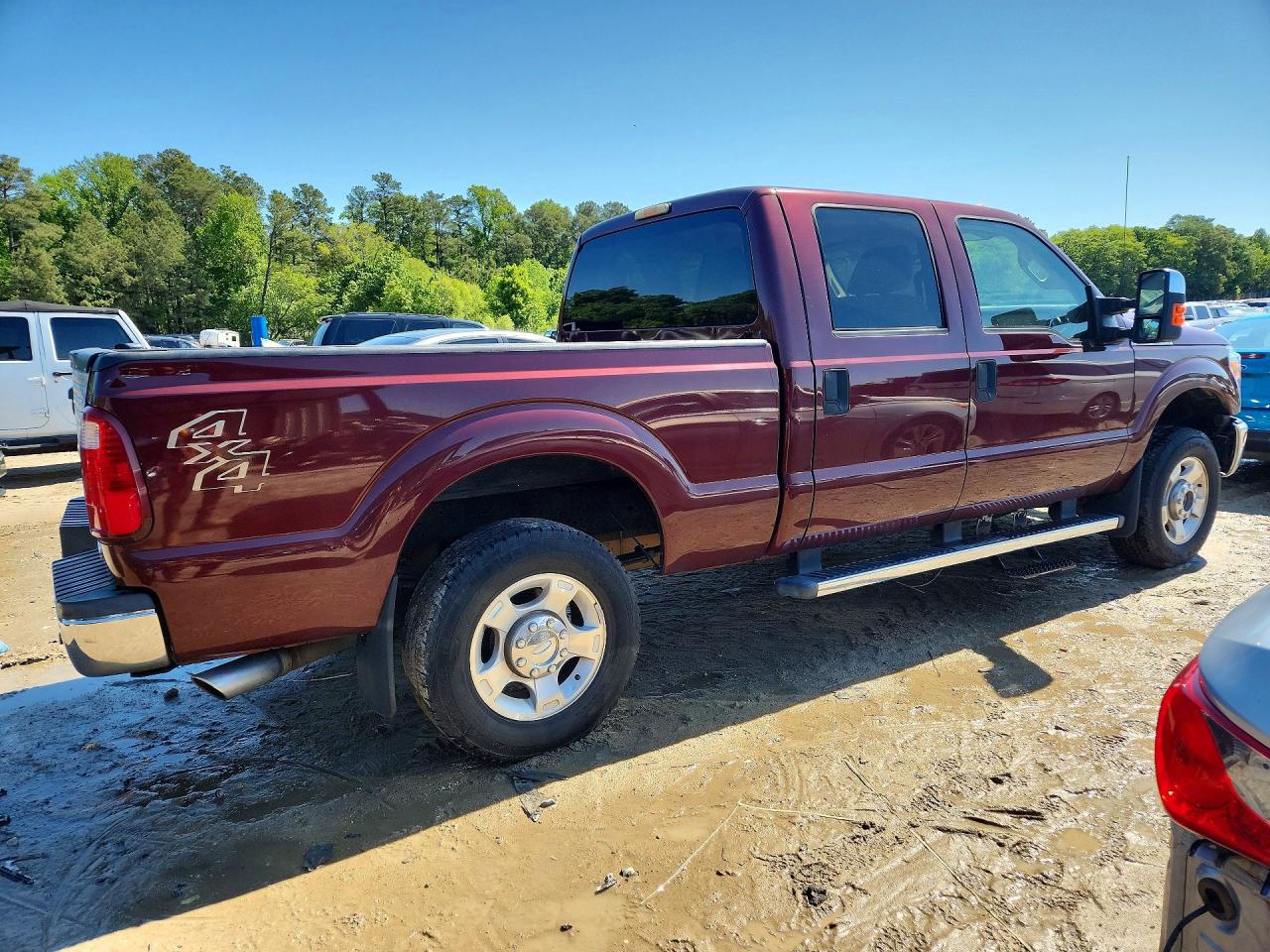 2011 Ford F250 Super Duty Maroon vin: 1FT7W2B65BEB29772