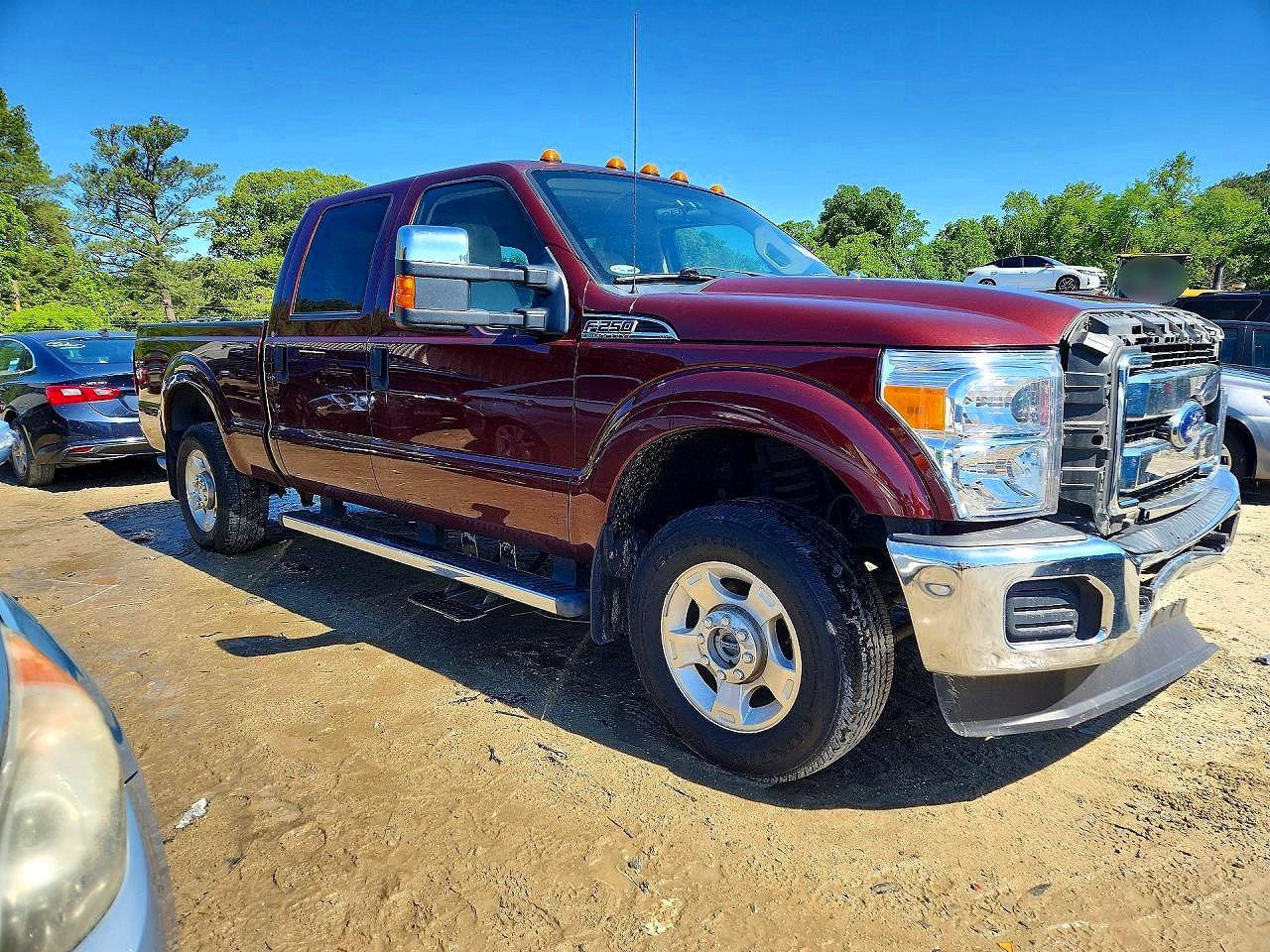 2011 Ford F250 Super Duty Maroon vin: 1FT7W2B65BEB29772
