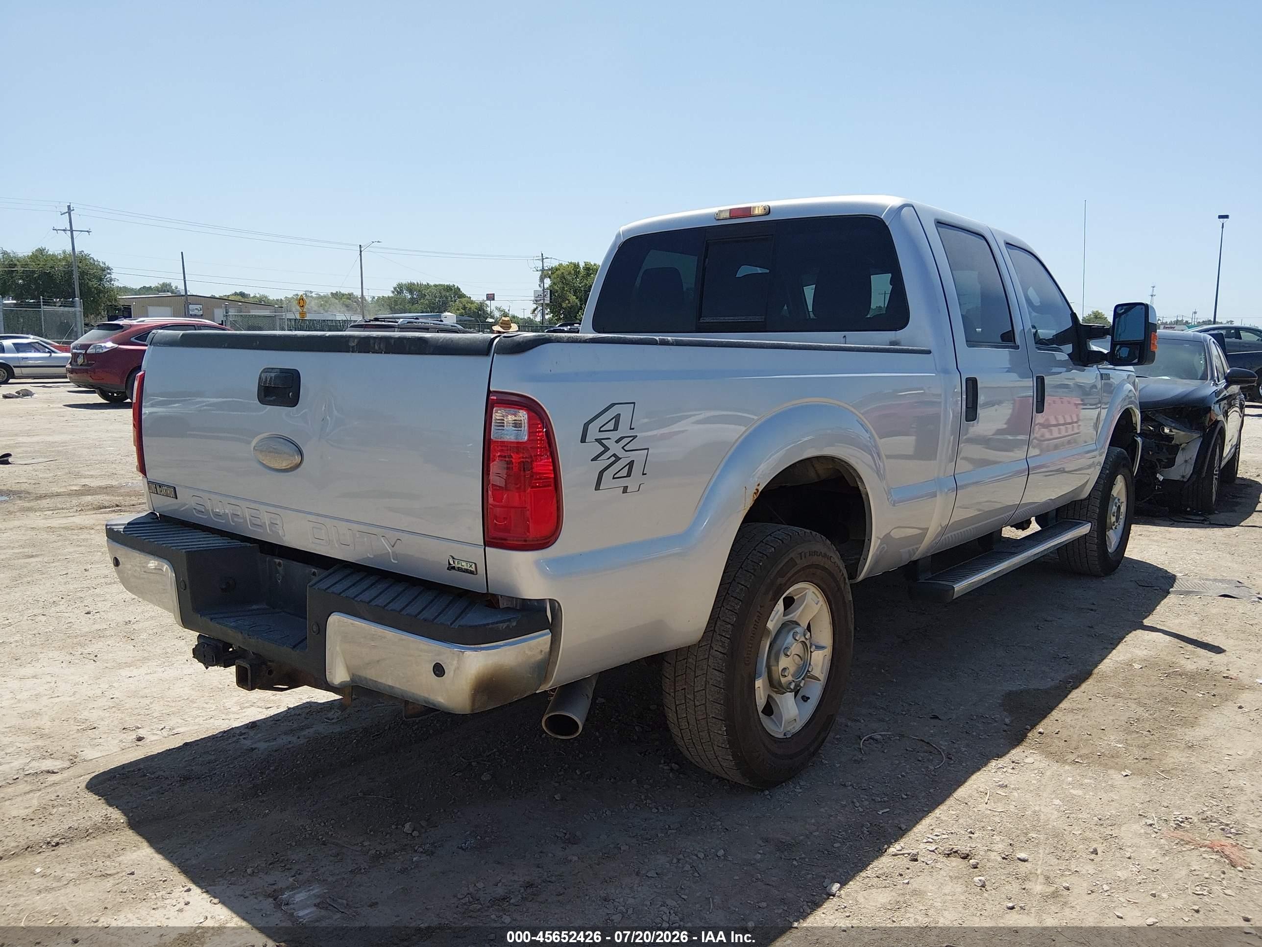 2011 Ford Super Duty F-250 Srw Xlt Серебряный vin: 1FT7W2B65BEC84922