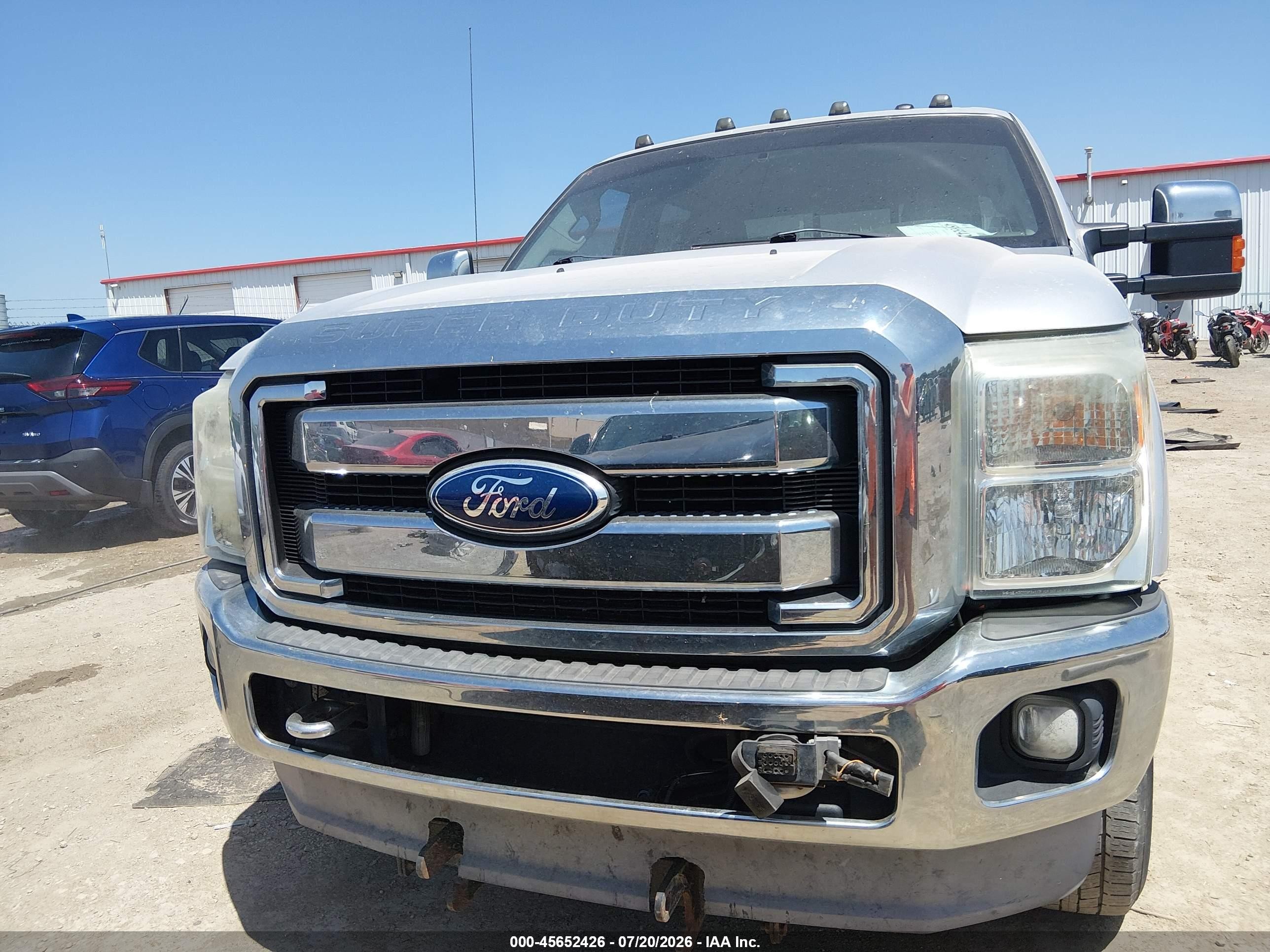 2011 Ford Super Duty F-250 Srw Xlt Серебряный vin: 1FT7W2B65BEC84922