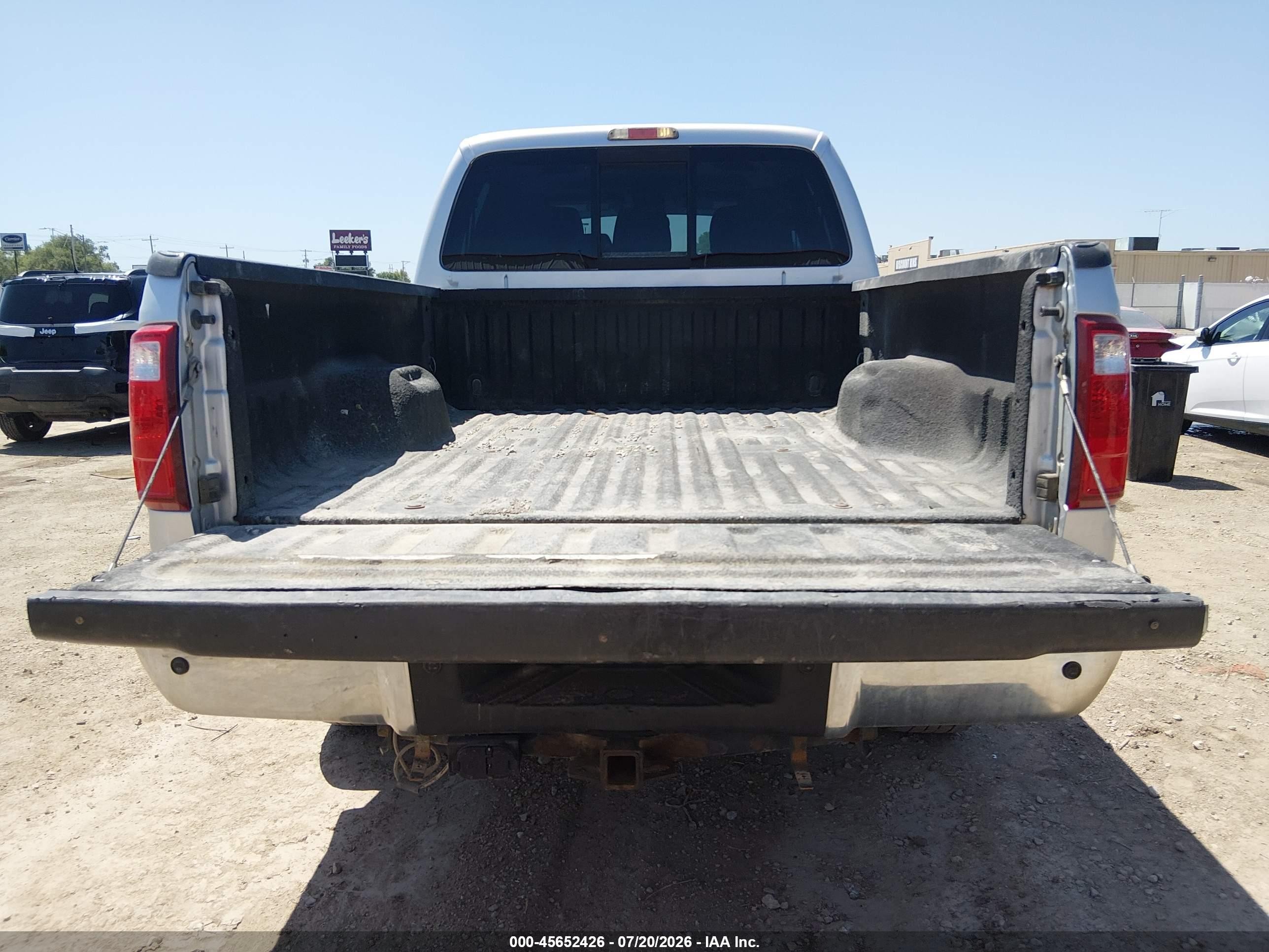2011 Ford Super Duty F-250 Srw Xlt Серебряный vin: 1FT7W2B65BEC84922
