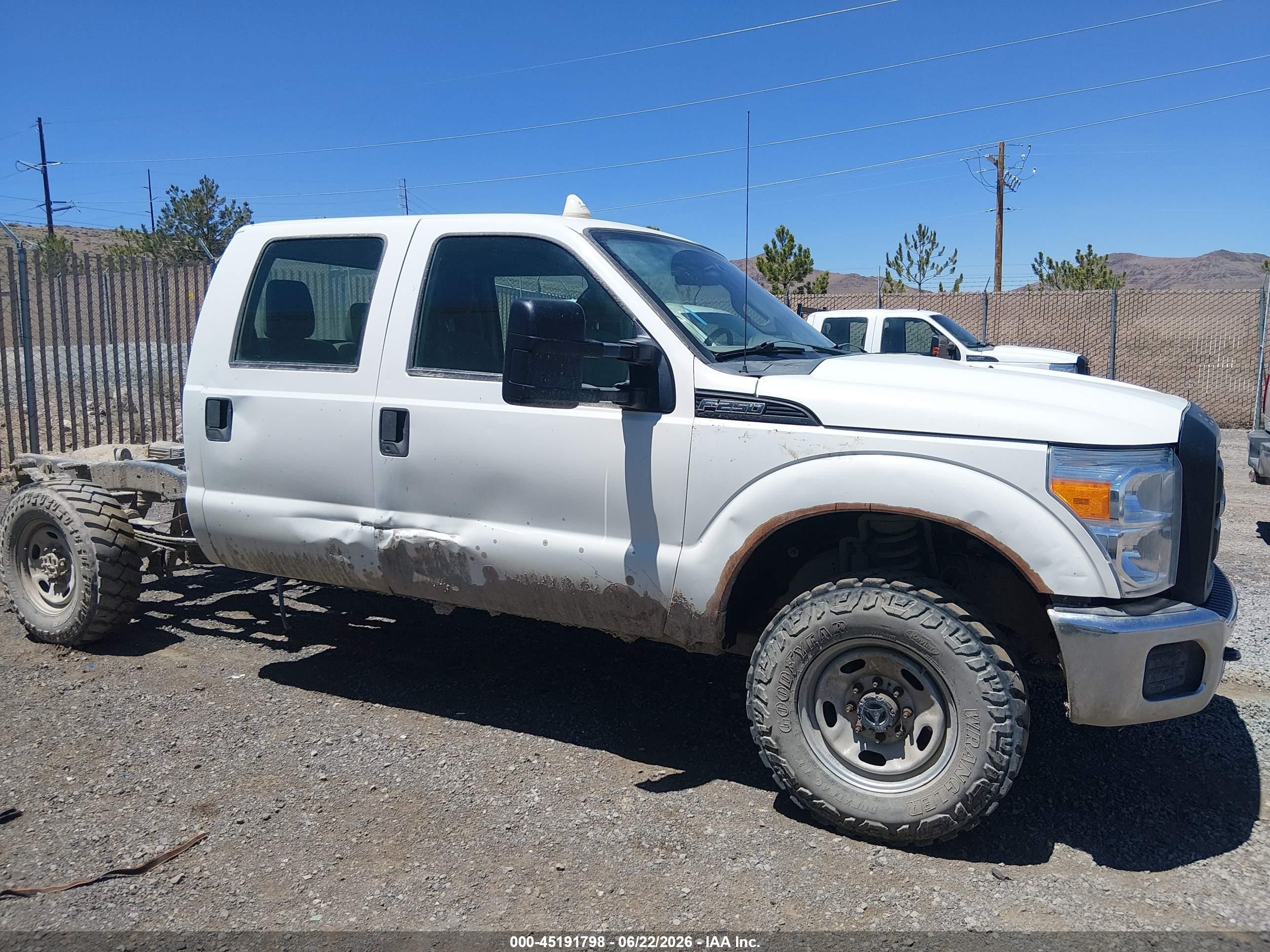 2012 Ford F-250 Xl Белый vin: 1FT7W2B65CEC06061