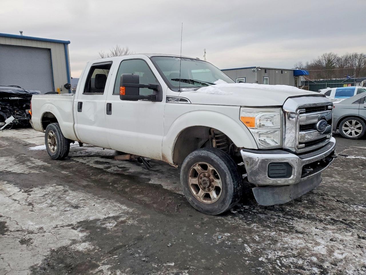 2014 Ford F250 Super Duty White vin: 1FT7W2B65EEA18448