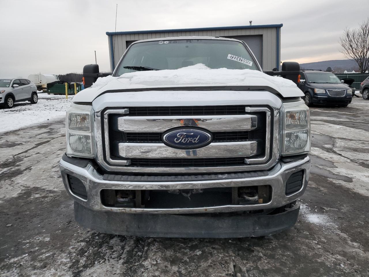 2014 Ford F250 Super Duty White vin: 1FT7W2B65EEA18448 Damage: Front Metal Bumper Chrome, Dent(S) W/No Paint Dmg, > 12 Inches
