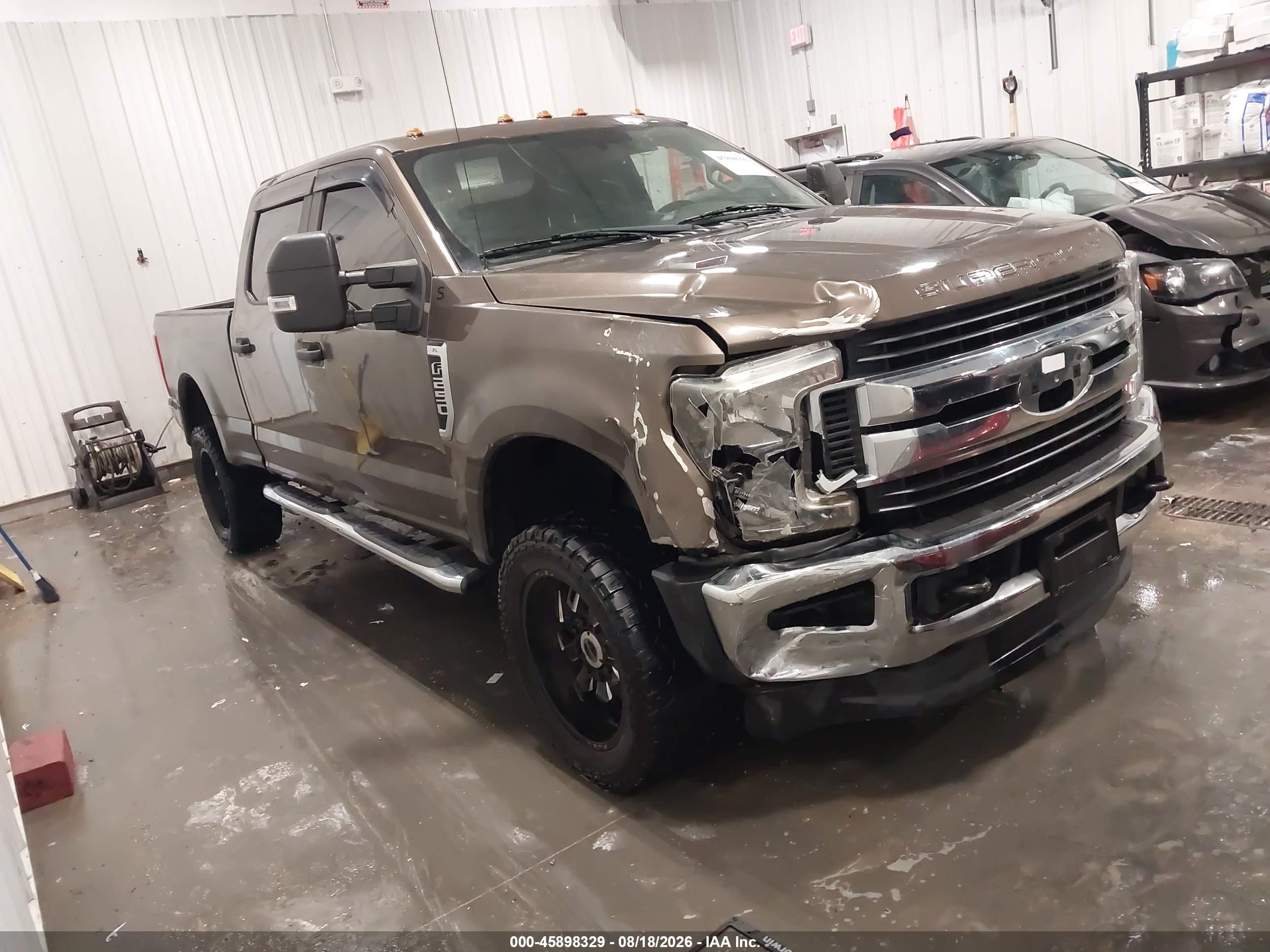 2017 Ford F-250 Xl Коричневый vin: 1FT7W2B65HED63502