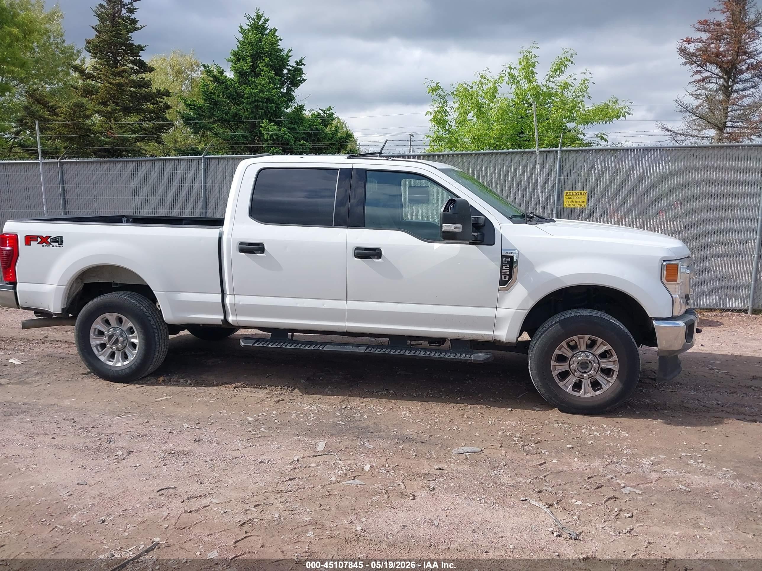 2022 Ford F-250 Xlt White vin: 1FT7W2B65NEF34616