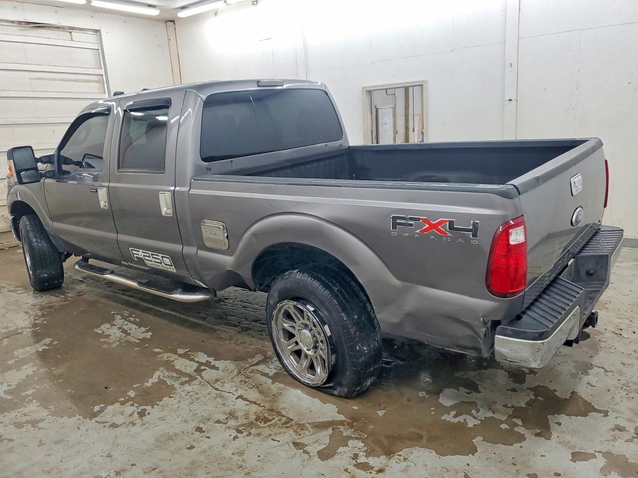 2011 Ford F250 Super Duty Gray vin: 1FT7W2B66BEB22118