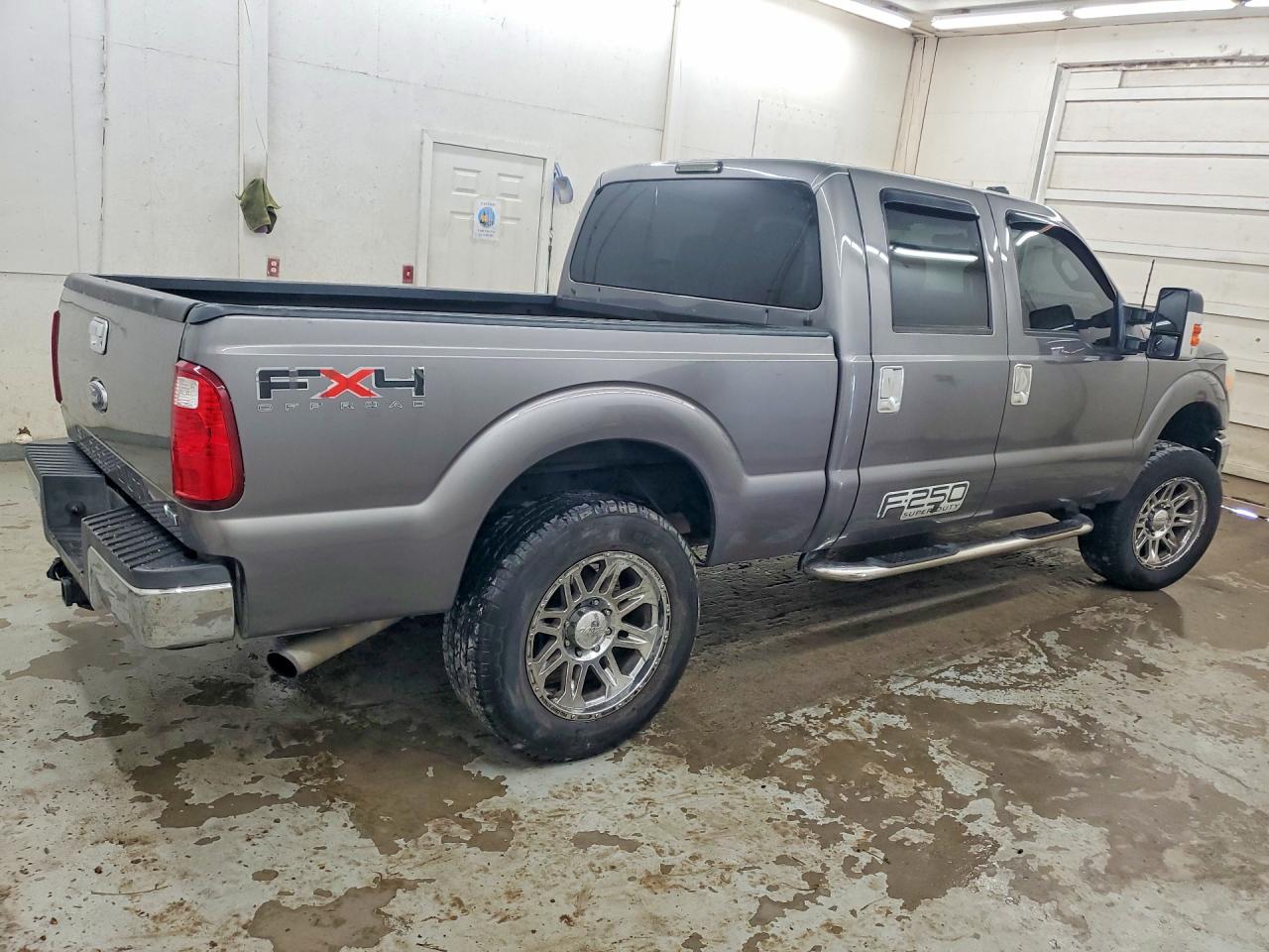 2011 Ford F250 Super Duty Gray vin: 1FT7W2B66BEB22118