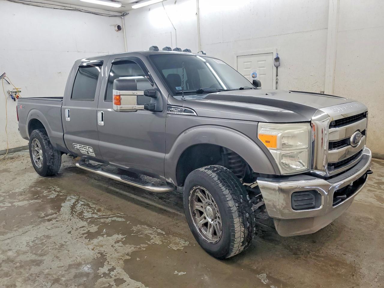 2011 Ford F250 Super Duty Gray vin: 1FT7W2B66BEB22118
